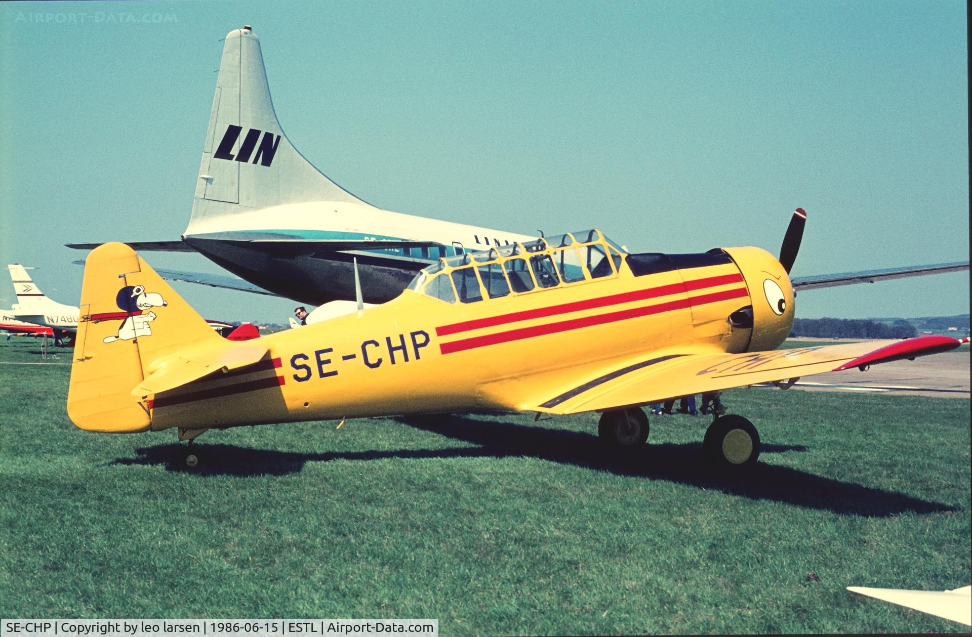 SE-CHP, 1941 North American AT-6A Texan C/N 78-6821, Ljungbyhed  15.6.1986
