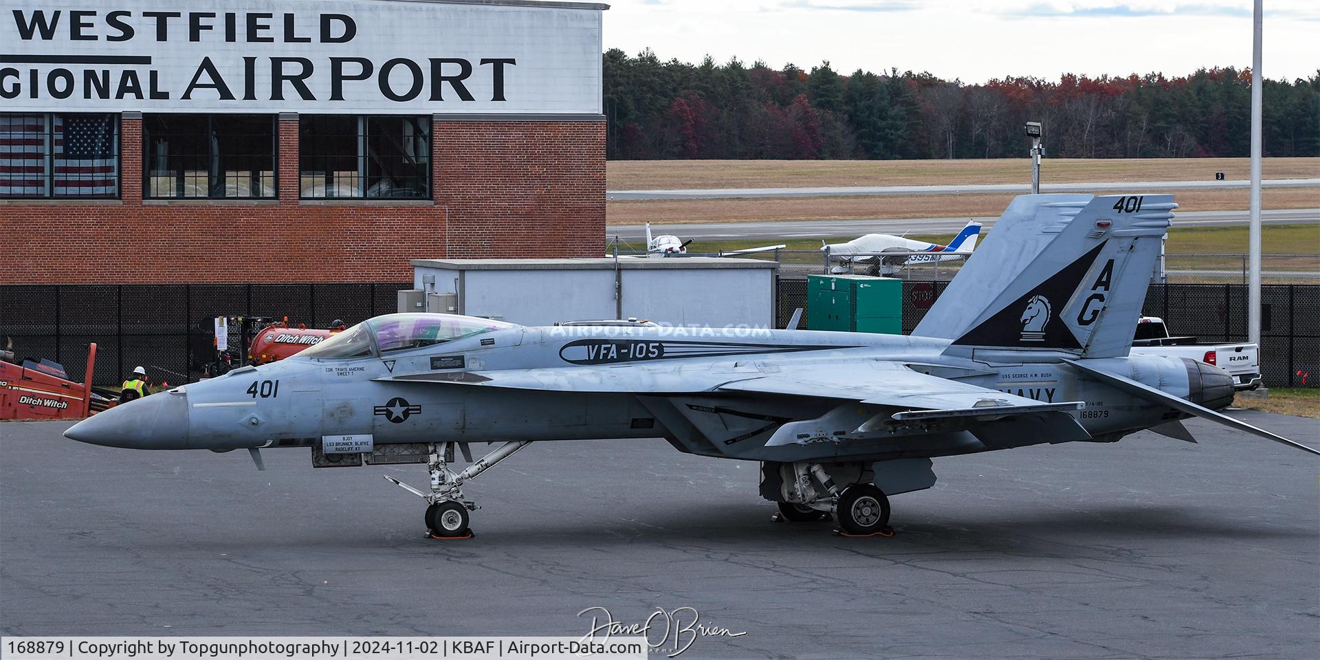 168879, Boeing F/A-18E Super Hornet C/N E256, Now with the VFA-105 Gunfighters out of NAS Oceana. Stopped in for a family visit.