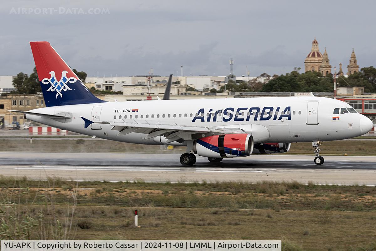 YU-APK, 2003 Airbus A319-132 C/N 2032, Runway 13