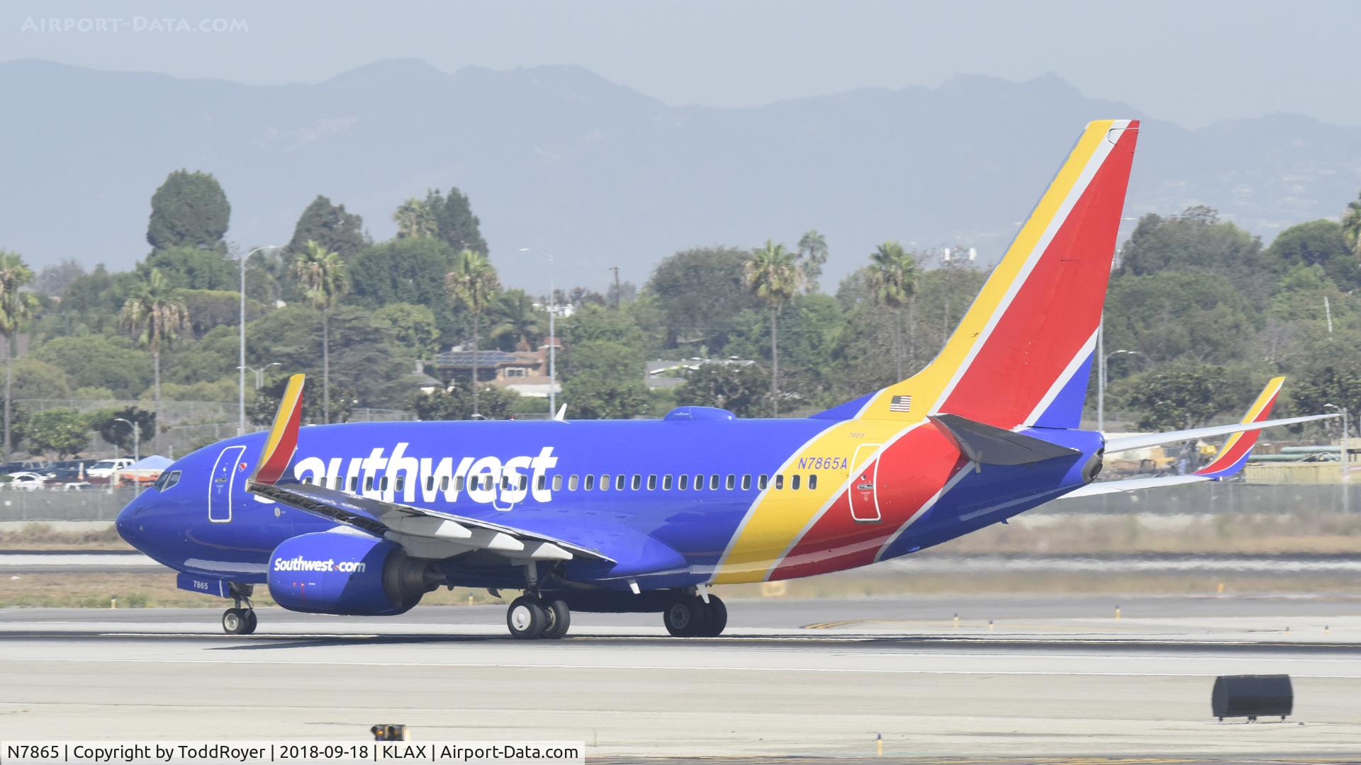 N7865, North American AT-6G Texan C/N 182-381 (51-14694), Departing LAX on 24L