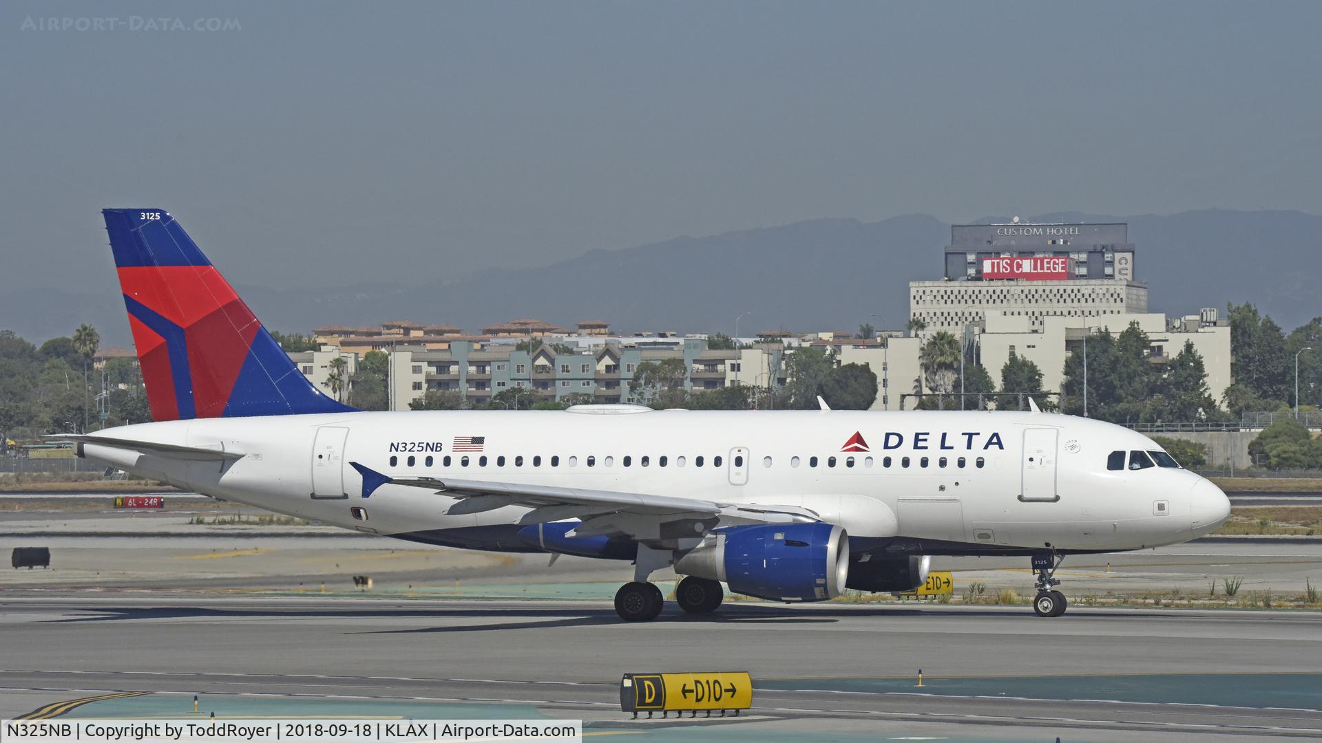 N325NB, 2001 Airbus A319-114 C/N 1483, Taxiing for departure at LAX