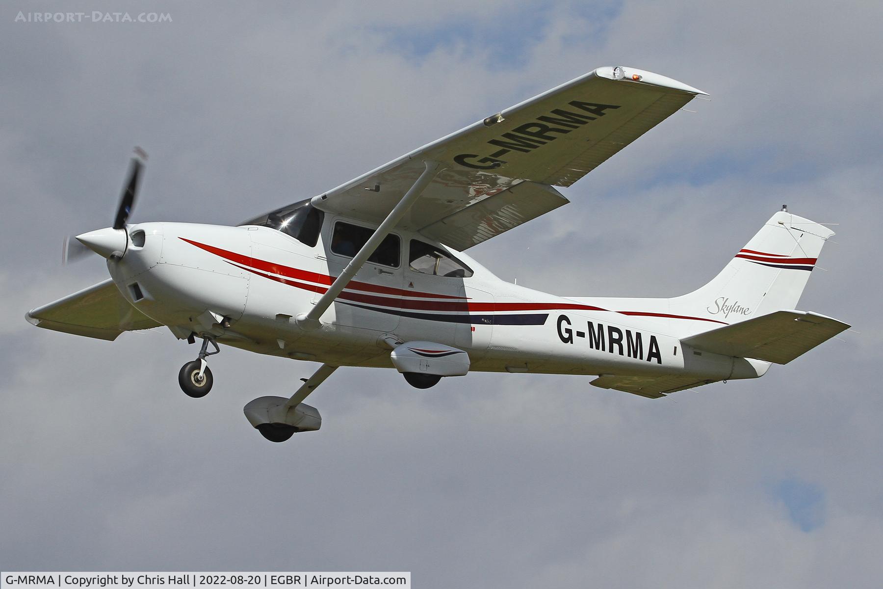 G-MRMA, 1999 Cessna 182S Skylane C/N 18280571, Beighton