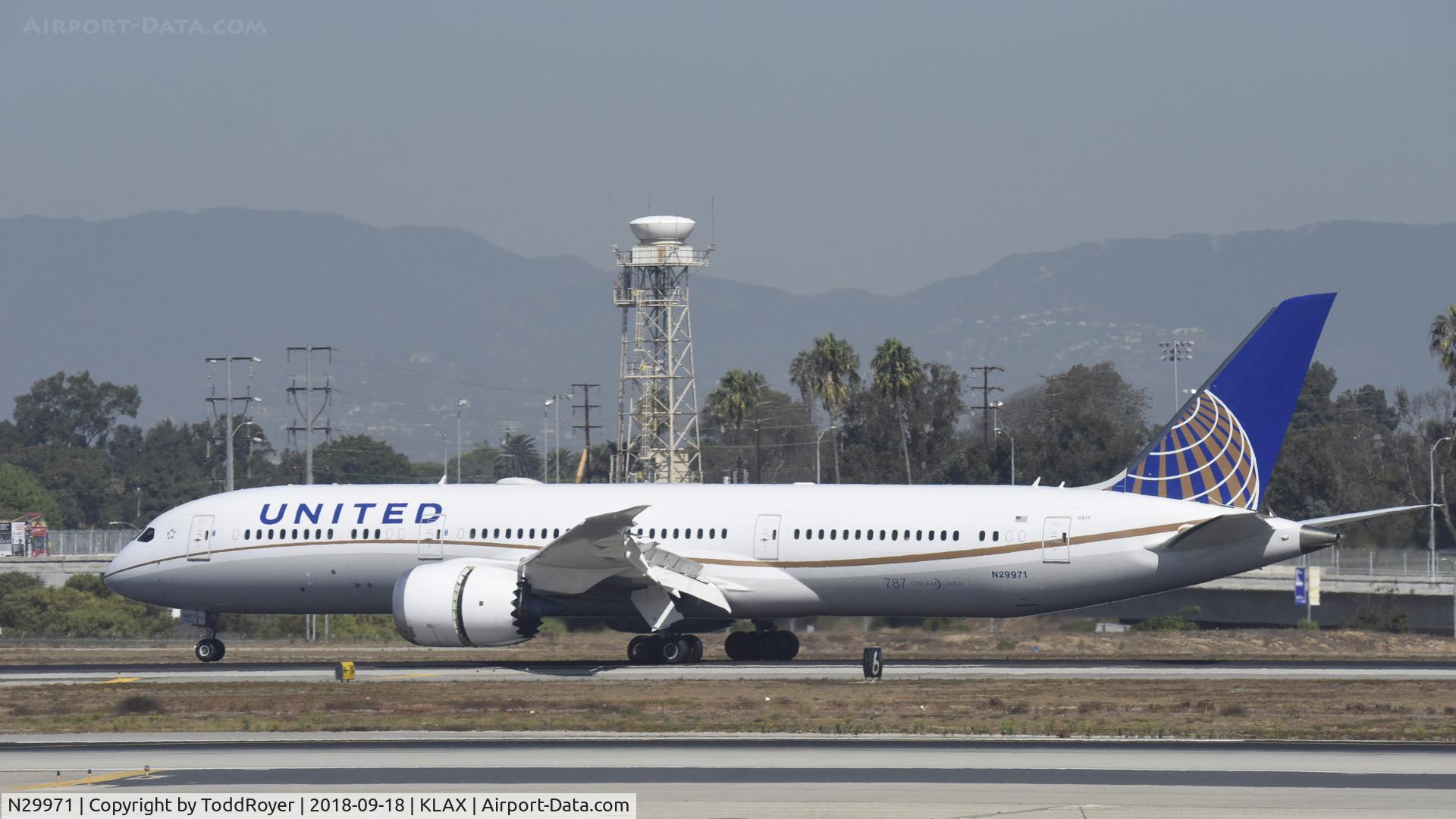 N29971, 2017 Boeing 787-9 Dreamliner Dreamliner C/N 60147, Landing at LAX on 24R