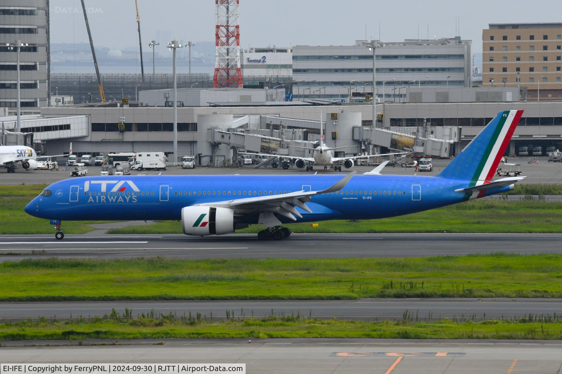 EI-IFE, 2019 Airbus A350-941 C/N 285, Arrival of ITA's azur blue A359