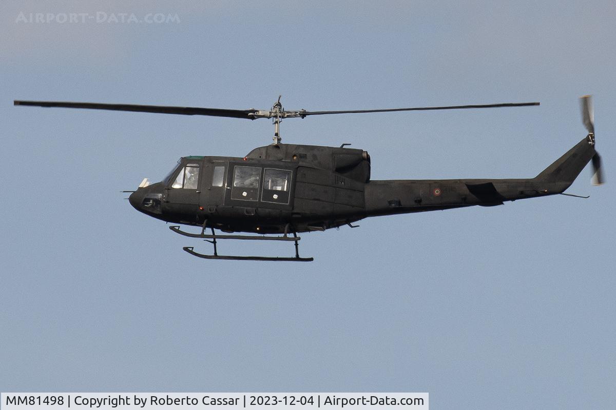 MM81498, Agusta AB212 C/N 5183, Arrival