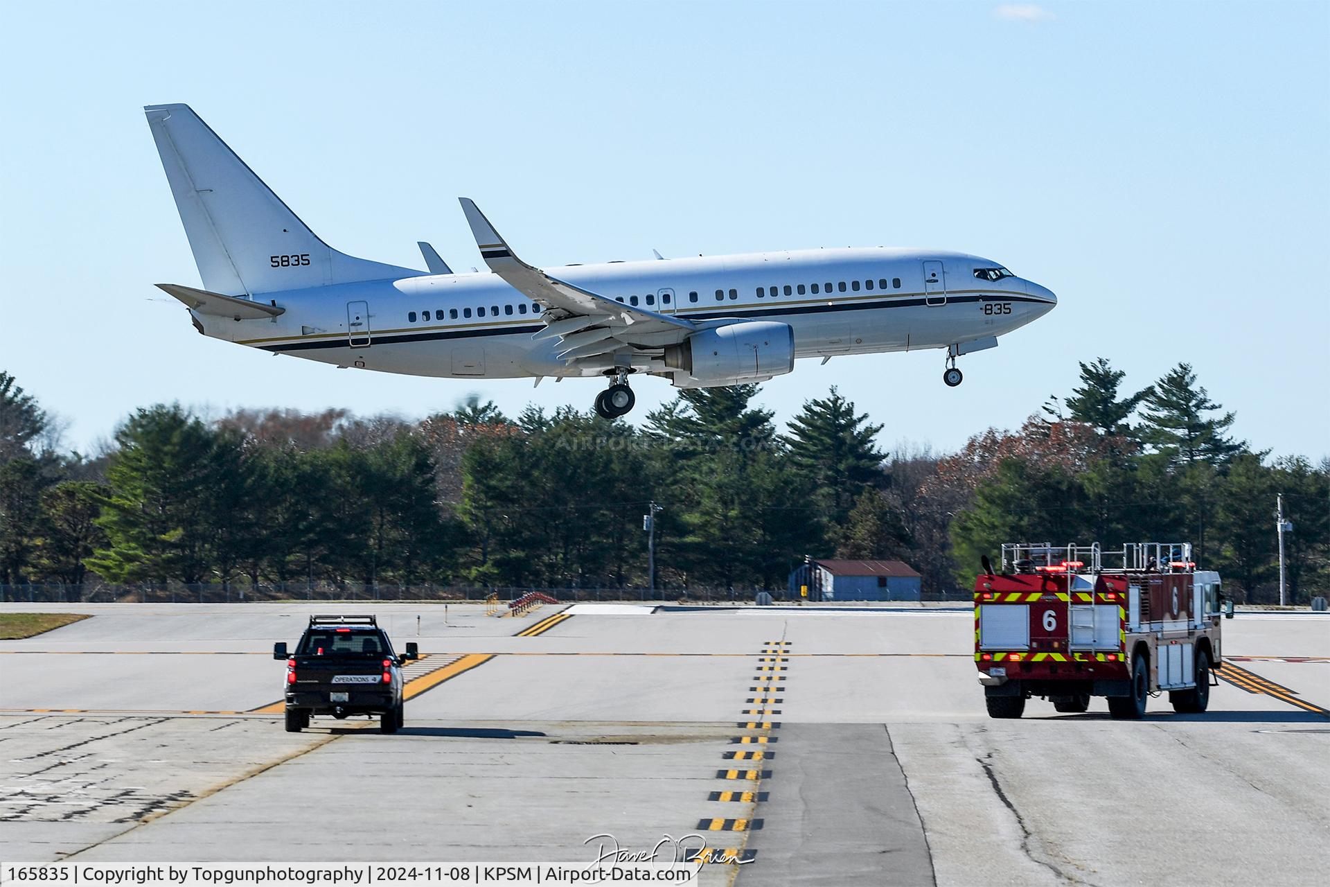 165835, 2004 Boeing C-40A Clipper C/N 33826, CONVOY4356 declares an IFE and lands with 1 engine shutdown.