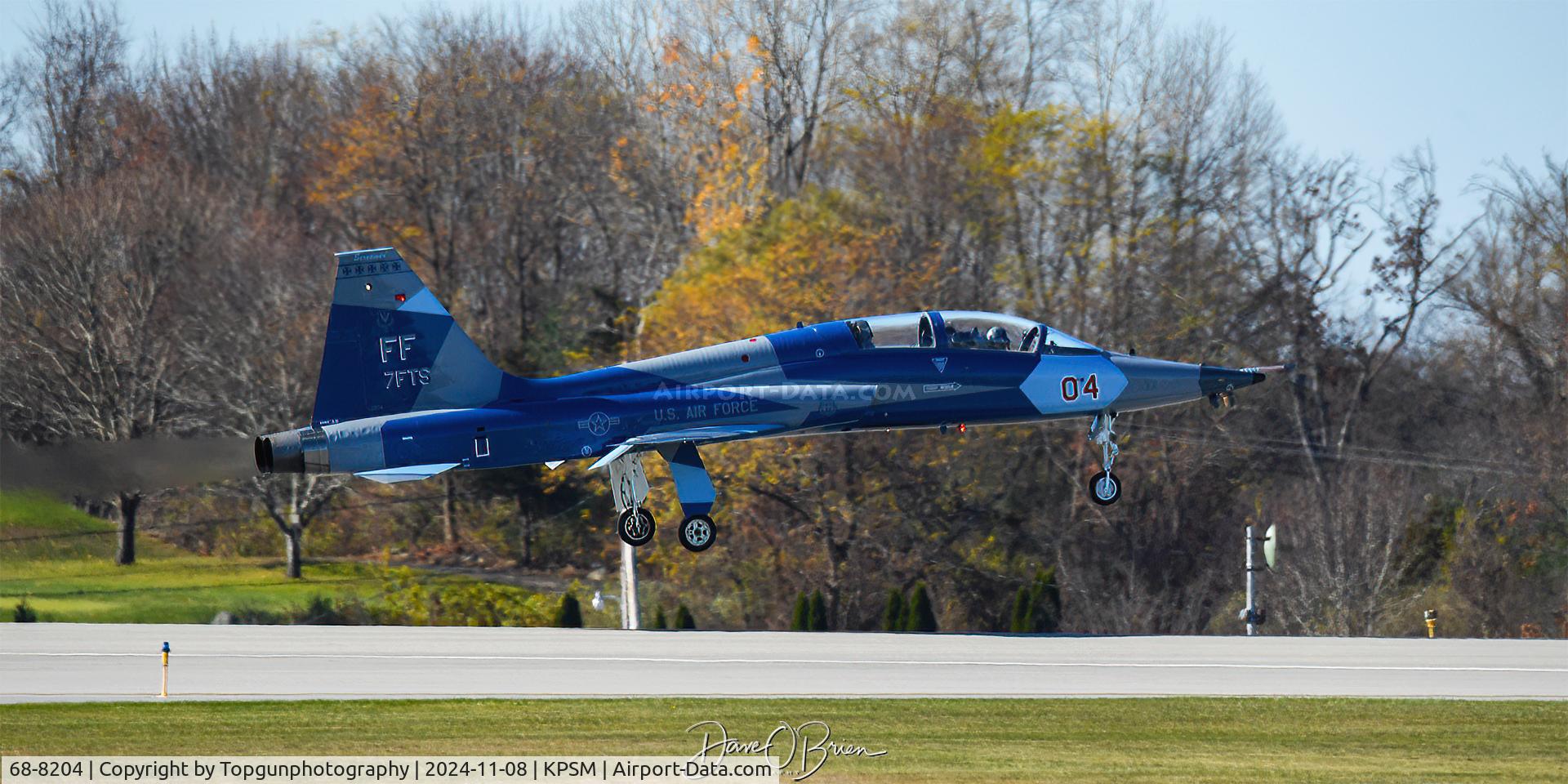 68-8204, 1968 Northrop T-38A Talon C/N T.6207, SWAMP01 landing on RW34