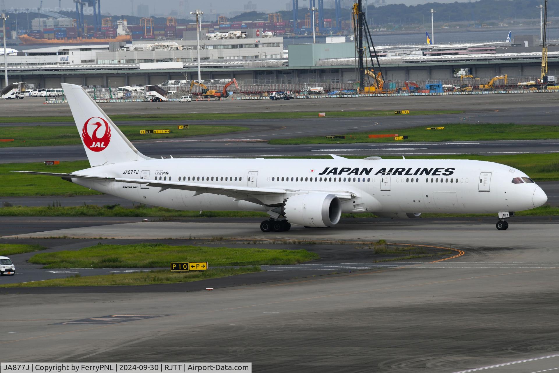 JA877J, 2019 Boeing 787-9 Dreamliner Dreamliner C/N 35431, JAL B789 taxying for departure