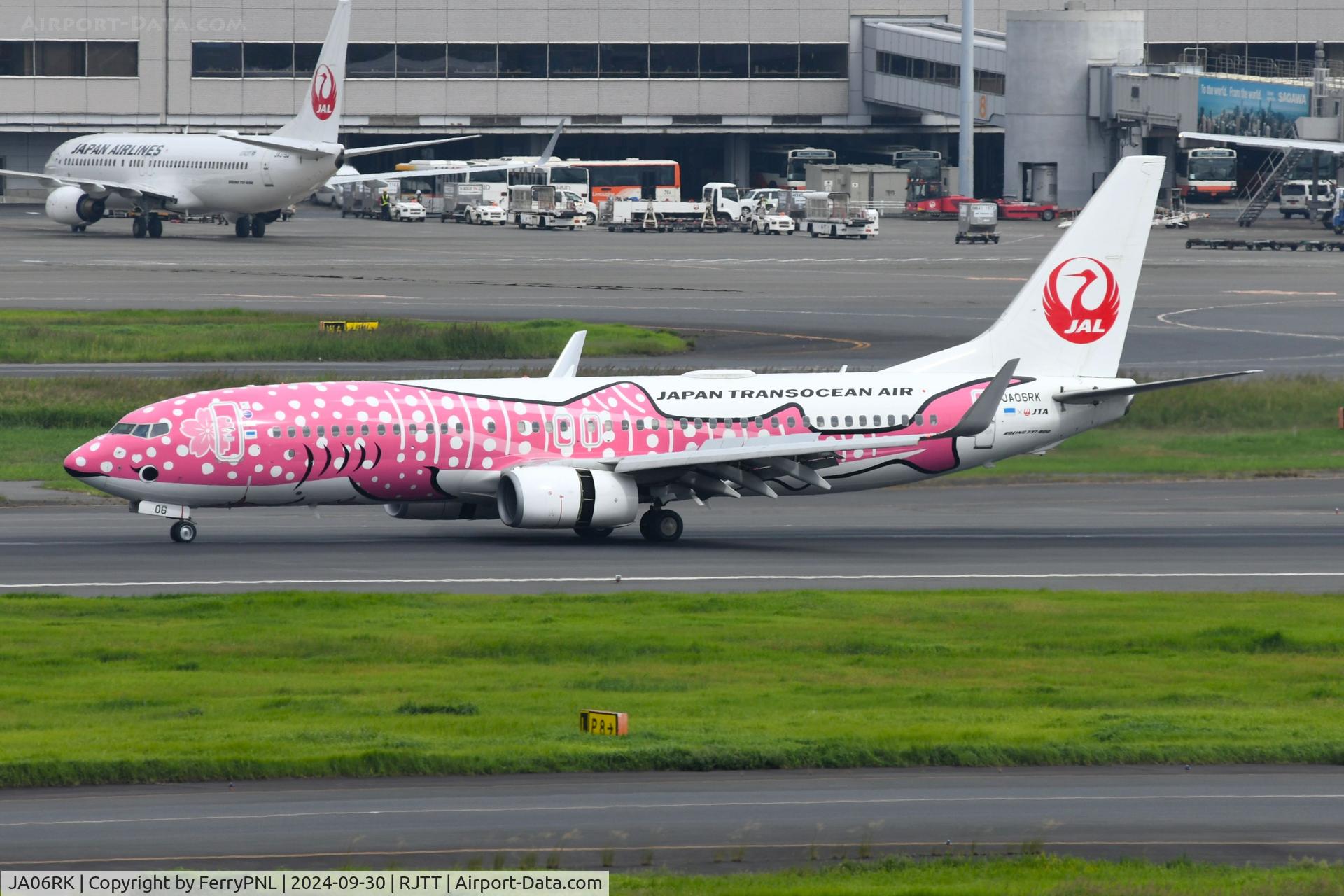 JA06RK, 2017 Boeing 737-8Q3(WL) C/N 61480, JTO B738 in Sakura Jimbei livery
