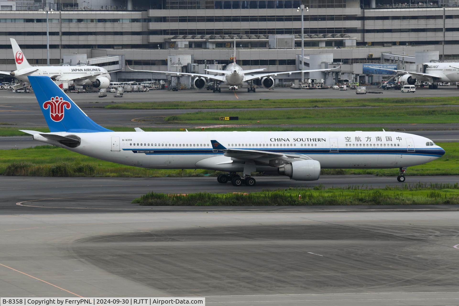 B-8358, 2015 Airbus A330-323 C/N 1699, China Southern A333 for departure