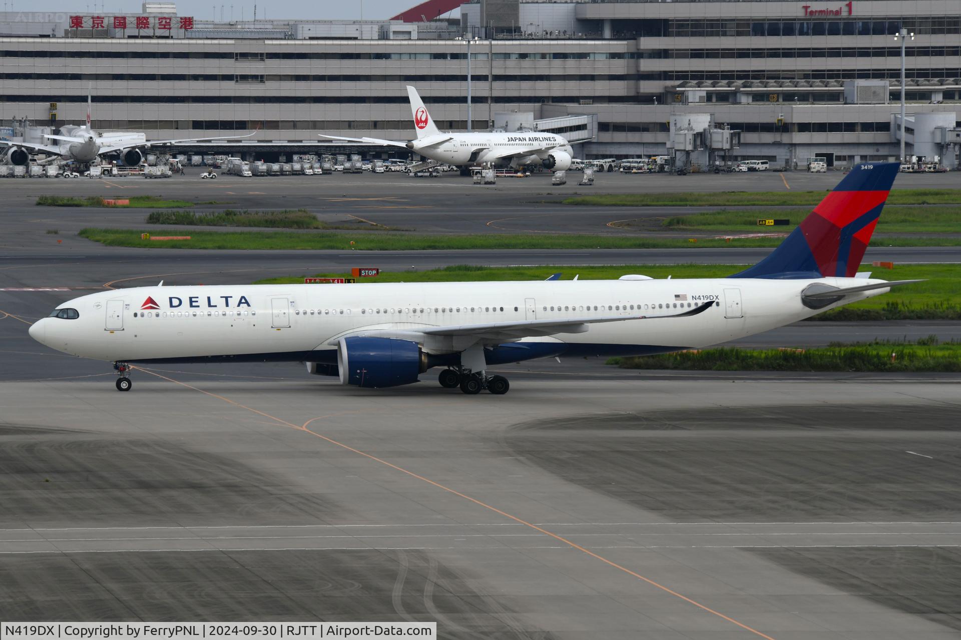 N419DX, 2022 Airbus A330-941 C/N 2014, Delta A339 taxying-in