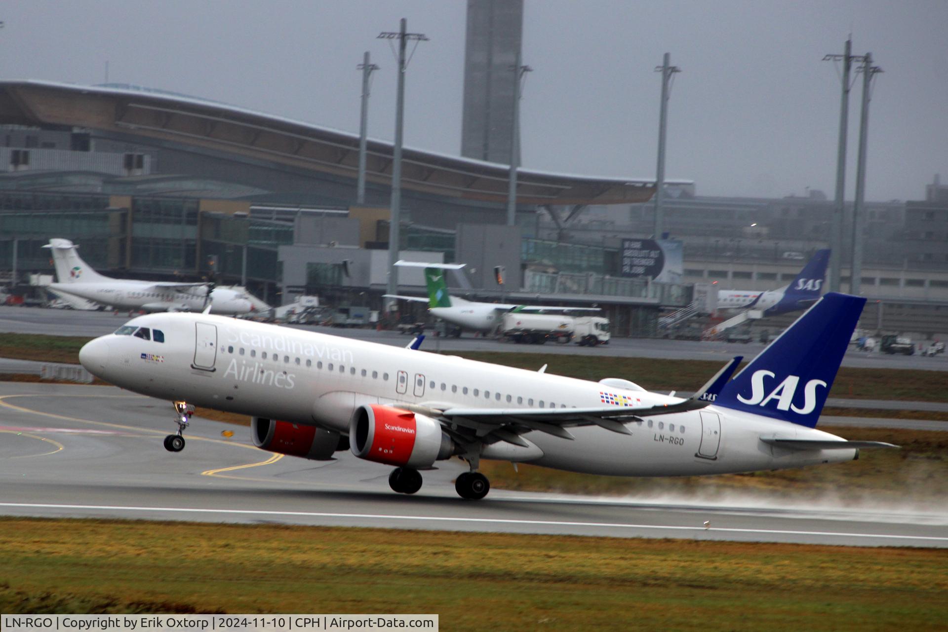LN-RGO, 2016 Airbus A320-251N C/N 7352, LN-RGO in OSL