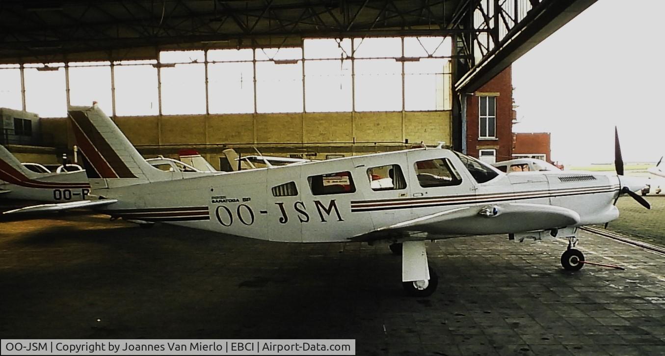 OO-JSM, 1980 Piper PA-32R-301T Turbo Saratoga C/N 32R-8029109, ex-slide