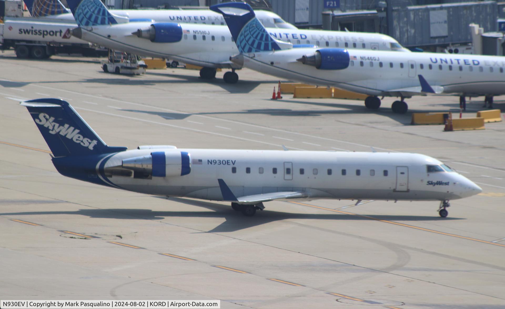 N930EV, 2005 Bombardier CRJ-200ER (CL-600-2B19) C/N 8014, CL-600-2B19