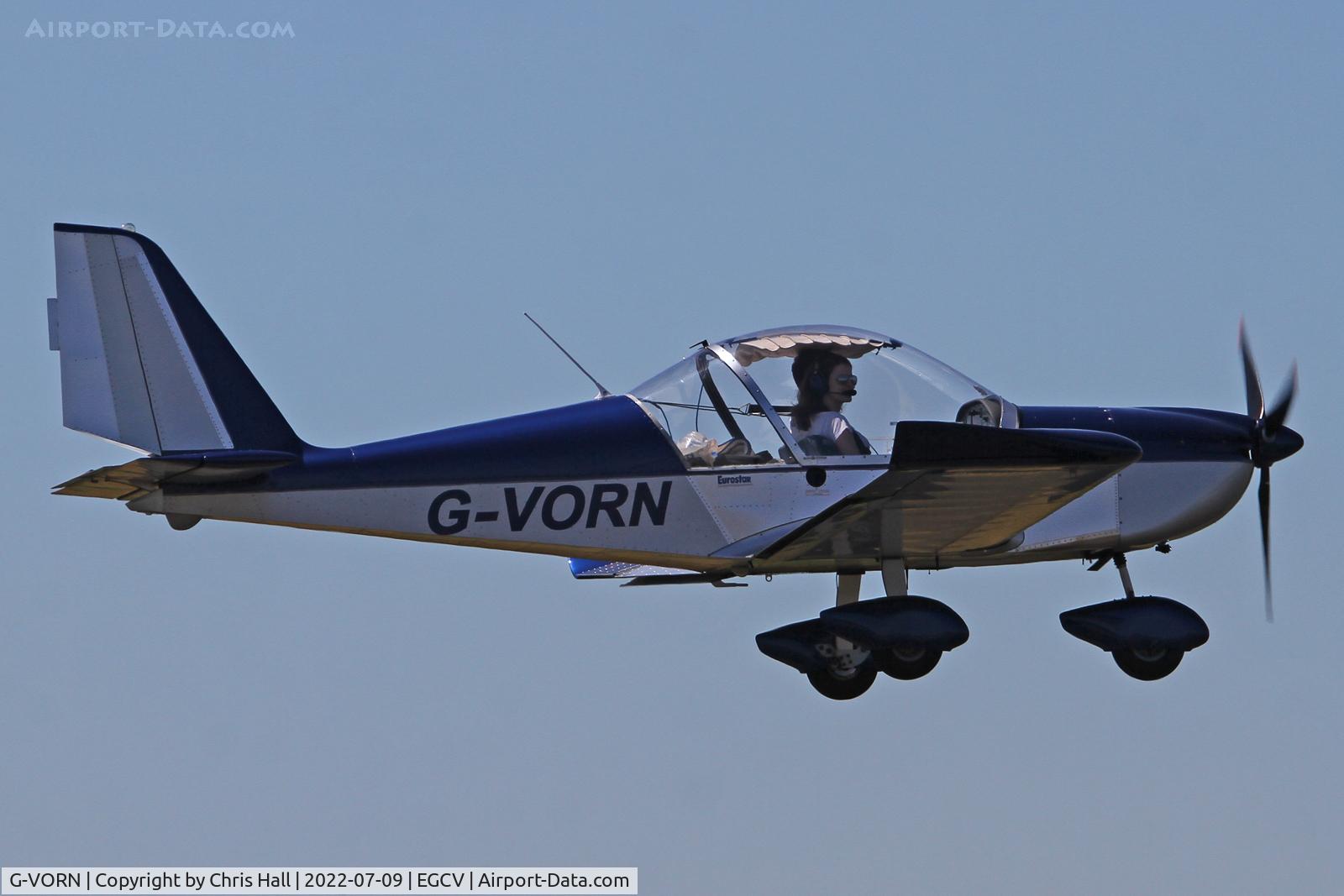 G-VORN, 2004 Aerotechnik EV-97 Eurostar C/N PFA 315-14299, Sleapkosh 2022