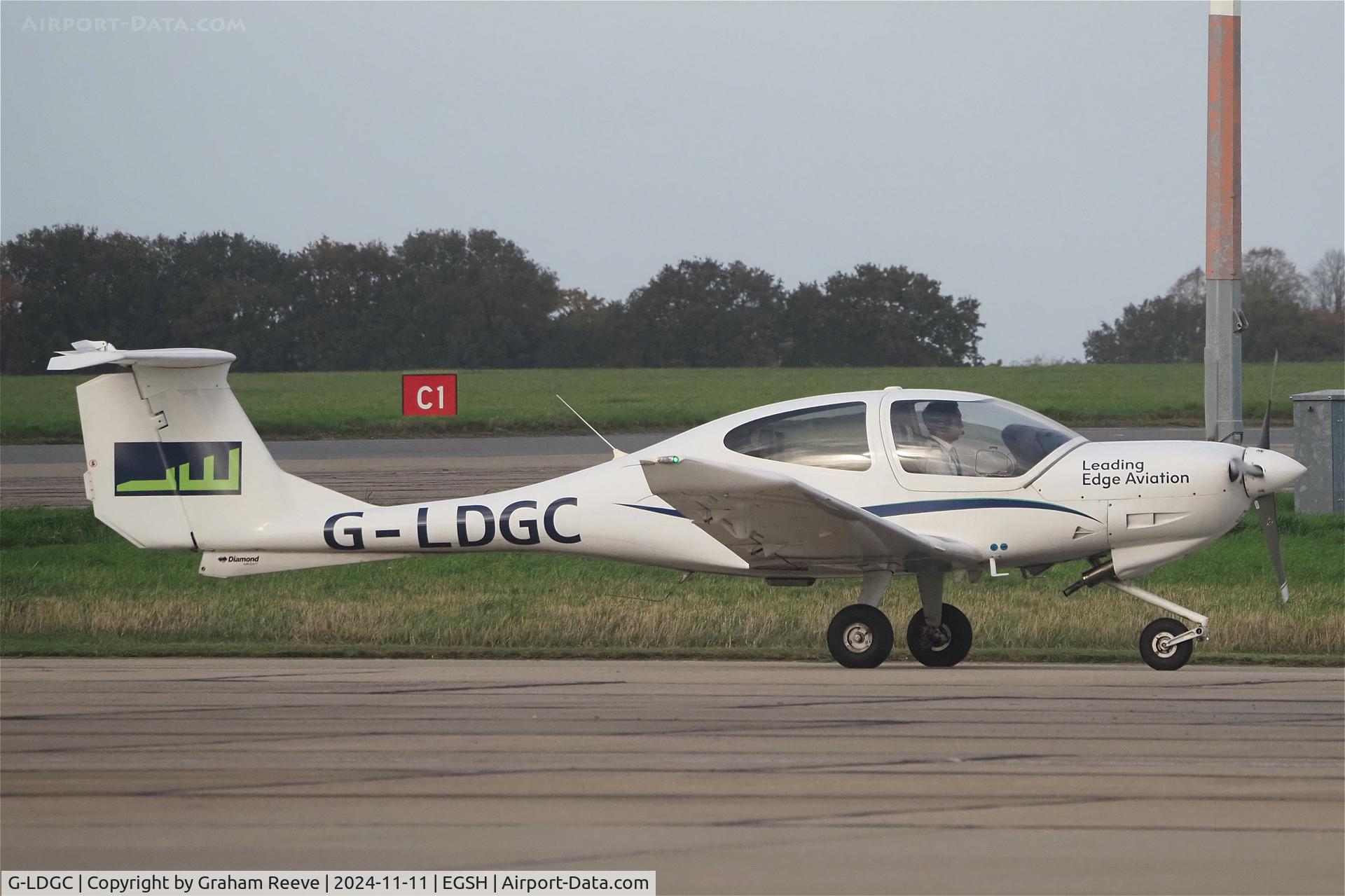 G-LDGC, 2006 Diamond DA-40D Diamond Star C/N D4.252, Departing from Norwich.