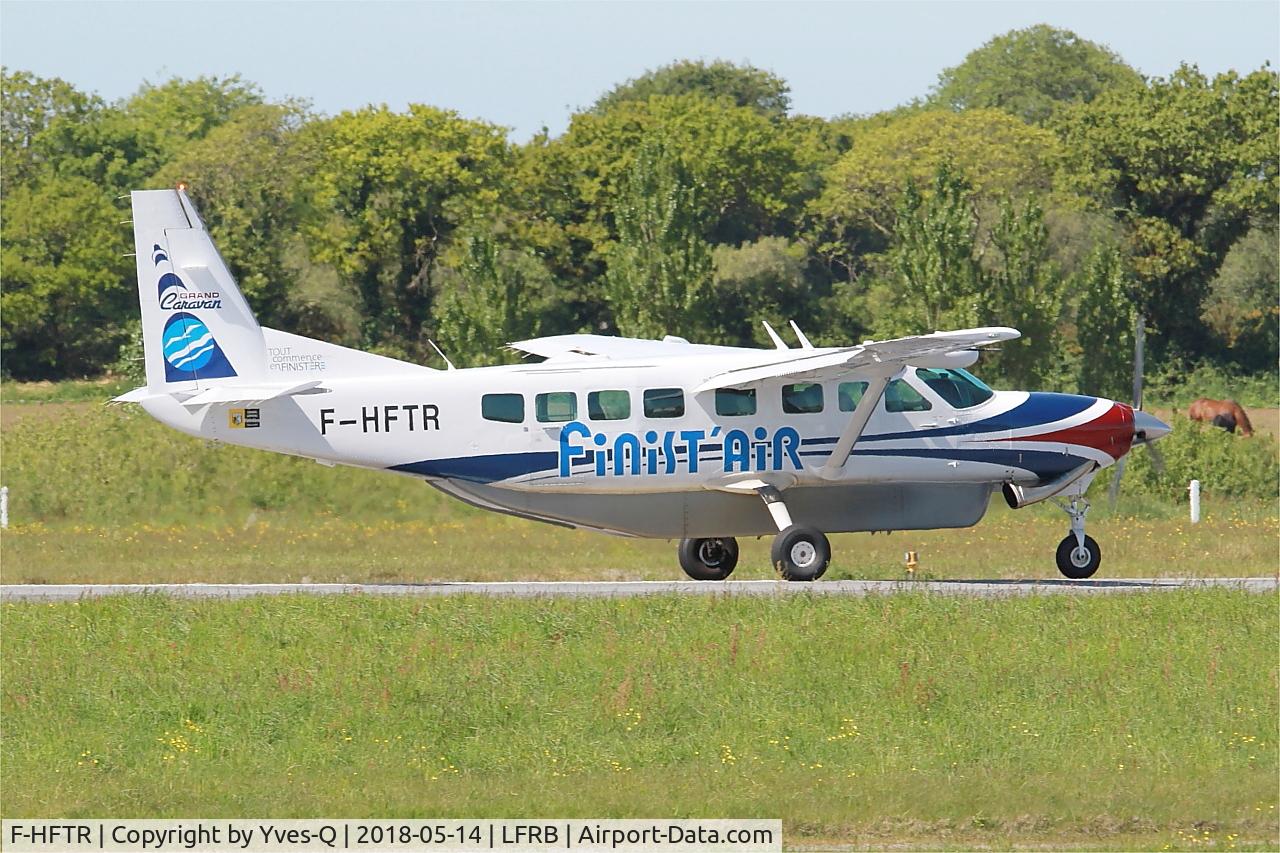 F-HFTR, 2008 Cessna 208B Grand Caravan C/N 208B-2041, Textron Aviation Inc. Grand Caravan 208B, Taxiing rwy 07R, Brest-Bretagne airport (LFRB-BES)