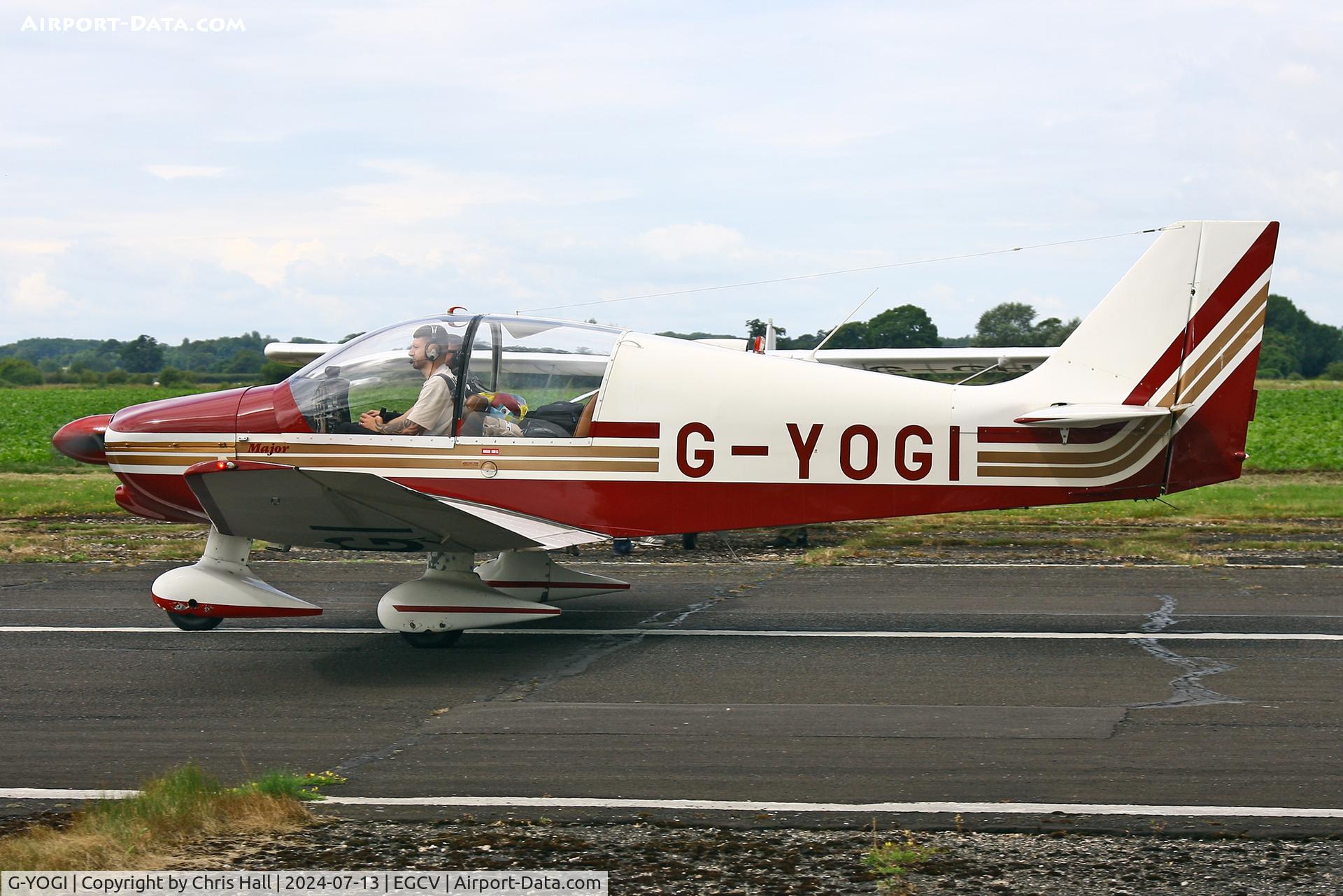 G-YOGI, 1975 Robin DR-400-140B Major C/N 1090, Sleapkosh 2024