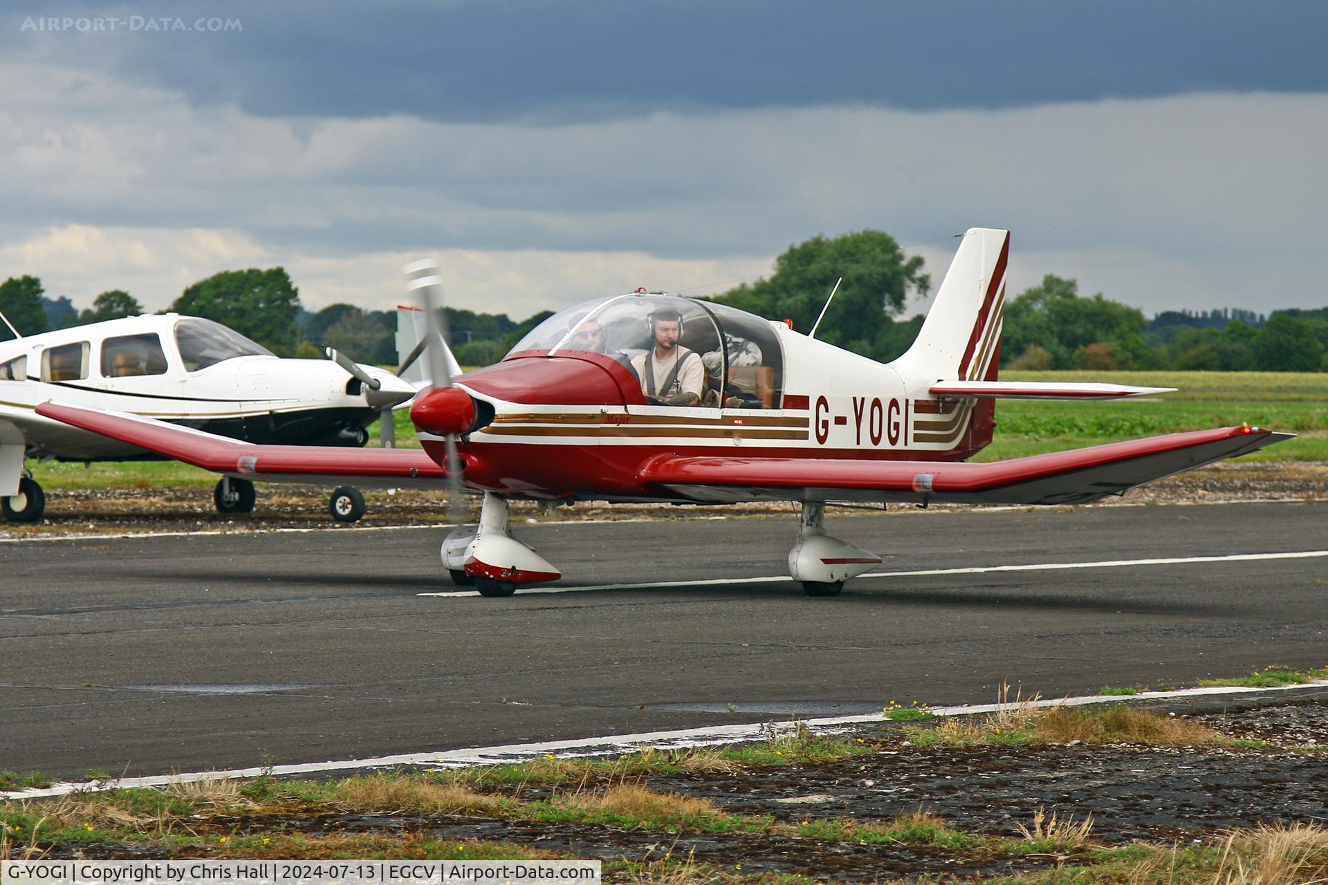 G-YOGI, 1975 Robin DR-400-140B Major C/N 1090, Sleapkosh 2024