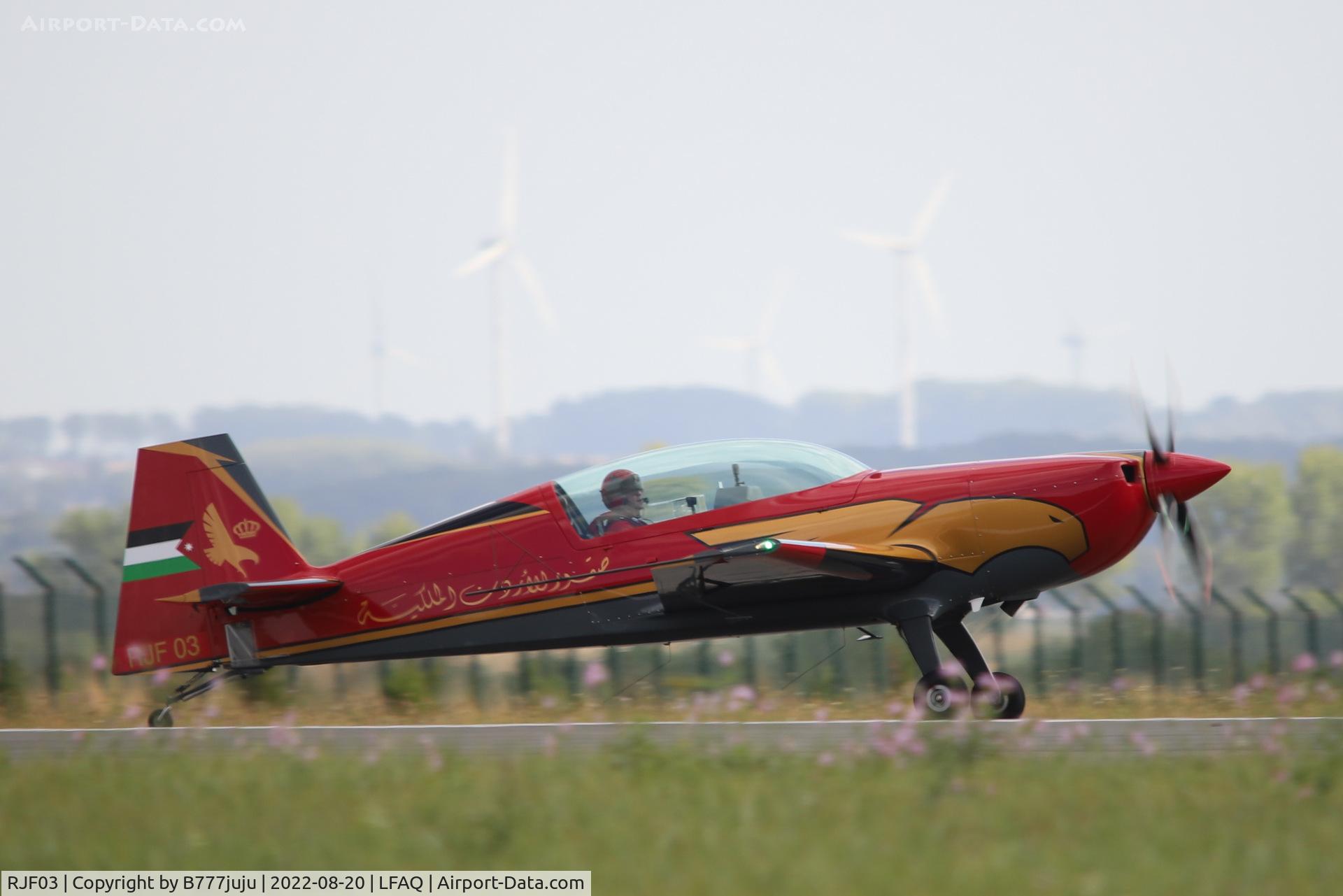 RJF03, 2018 Extra EA-330LX C/N LC071, at Albert 20222