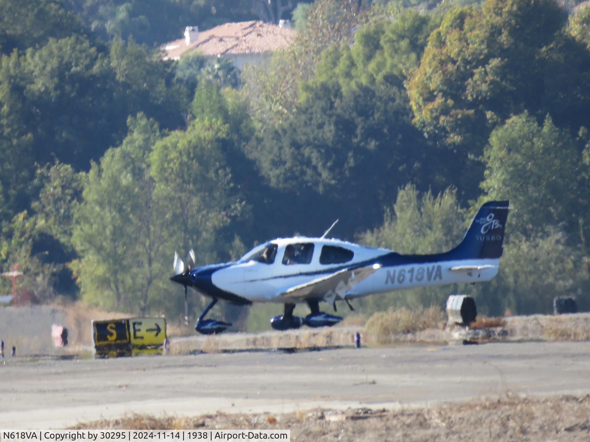 N618VA, 2008 Cirrus SR22 G3 Turbo C/N 2904, Waiting to taxi