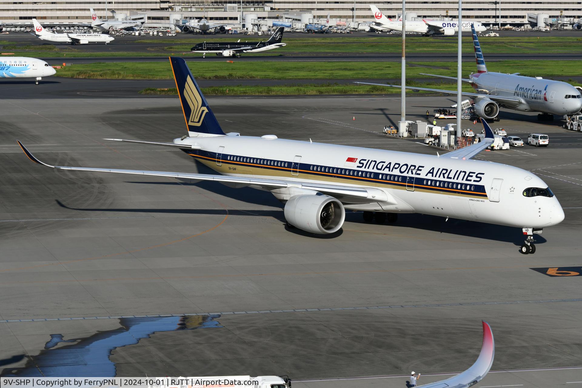 9V-SHP, 2020 Airbus A350-941 C/N 436, Singapore A359 taxying at T3
