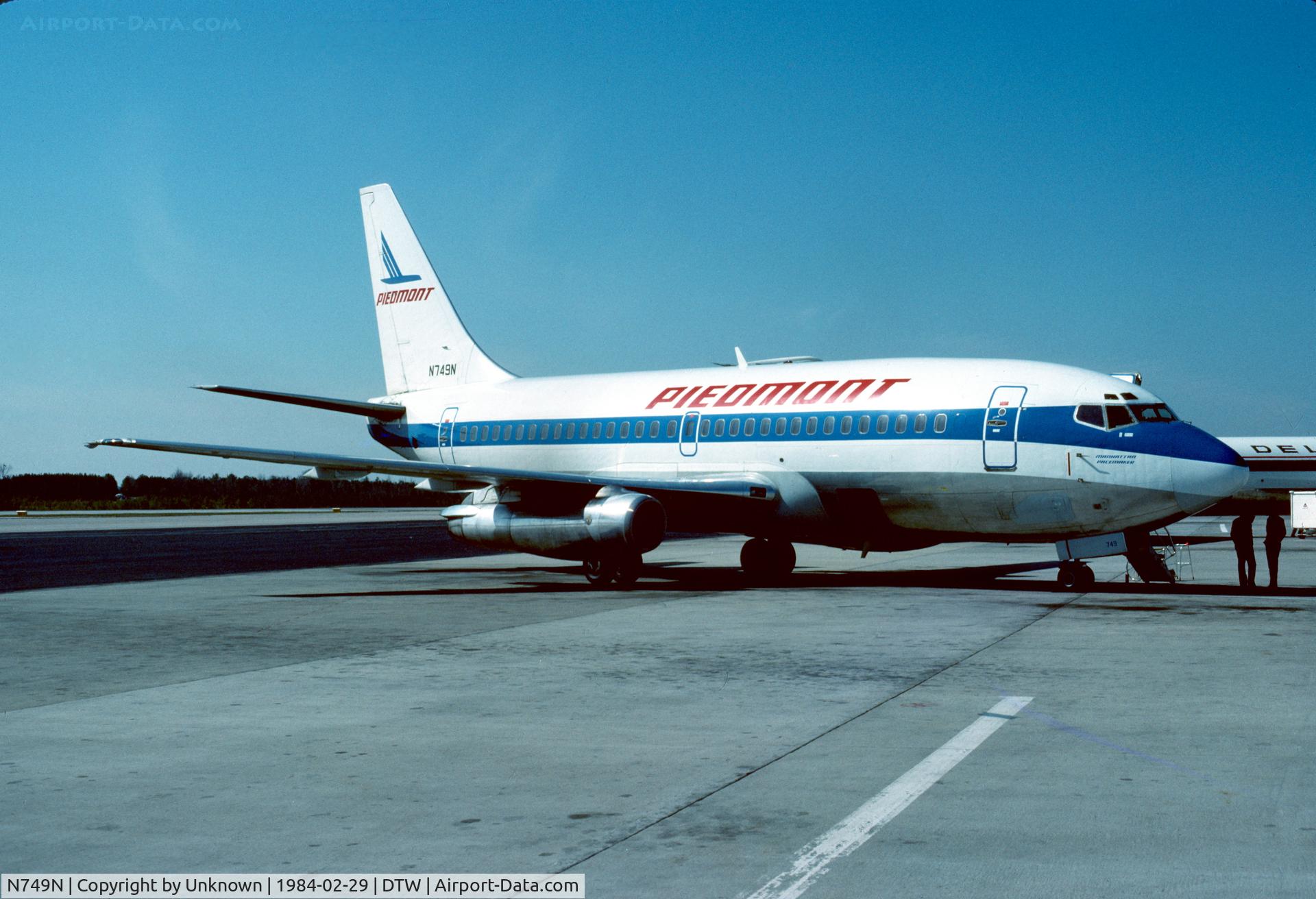 N749N, 1968 Boeing 737-222 C/N 19547, Detroit 3.1984