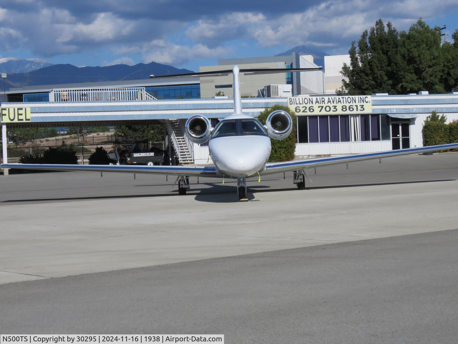 N500TS, 2015 Cessna 525C CitationJet CJ4 C/N 525C-0194, Parked