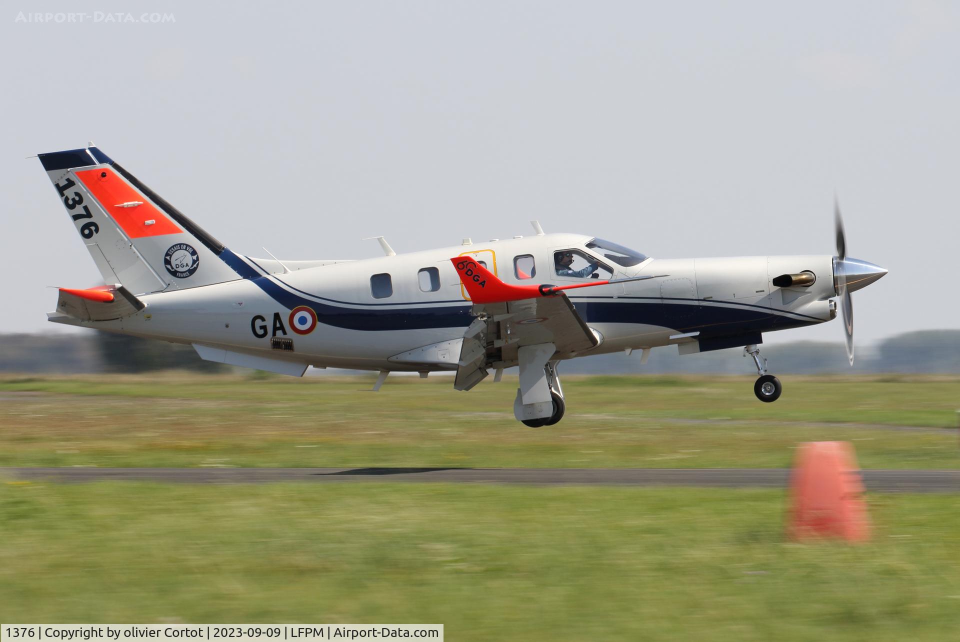 1376, 2019 Daher TBM-940 C/N 1376, Landing at Melun airport