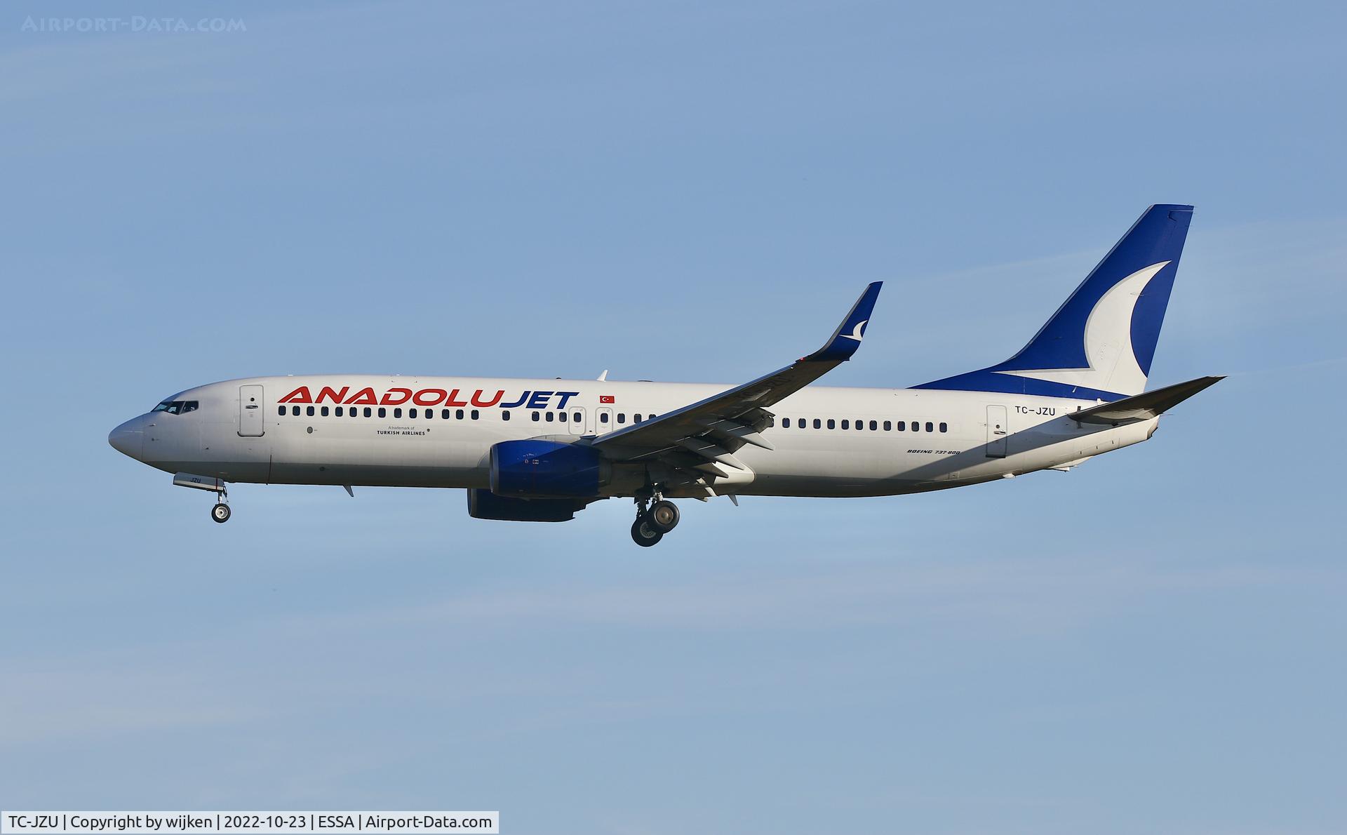 TC-JZU, 2012 Boeing 737-8AS C/N 40316, Rwy 01L