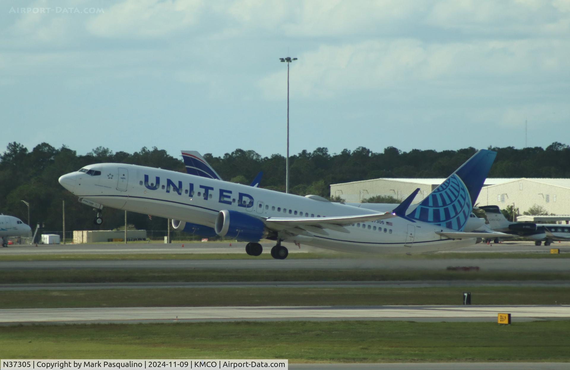 N37305, 2023 Boeing 737-8 MAX C/N 67560, Boeing 737-8 MAX