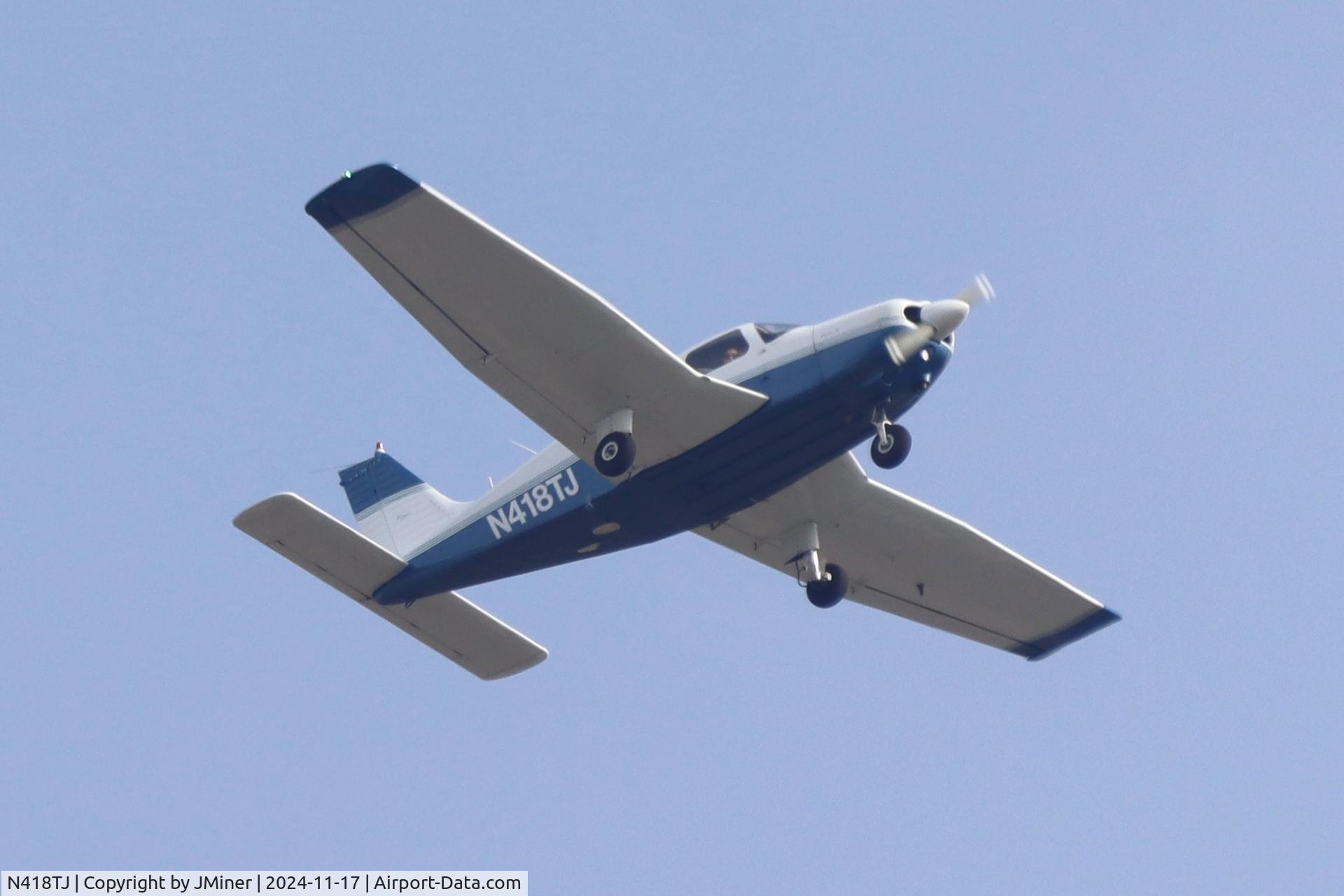 N418TJ, 1977 Piper PA-28-181 C/N 28-7890086, Flying over Elgin IL.