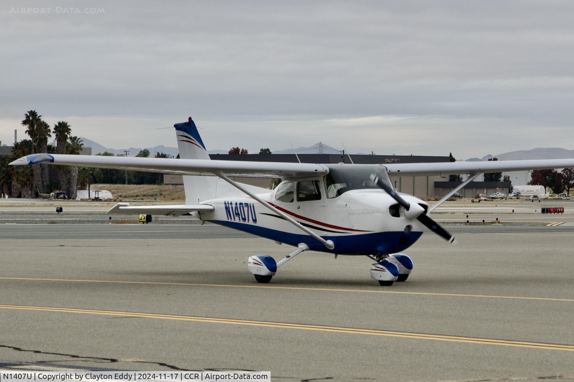 N1407U, 1976 Cessna 172M C/N 17267077, Buchanan Field Concord airport in California 2024.
