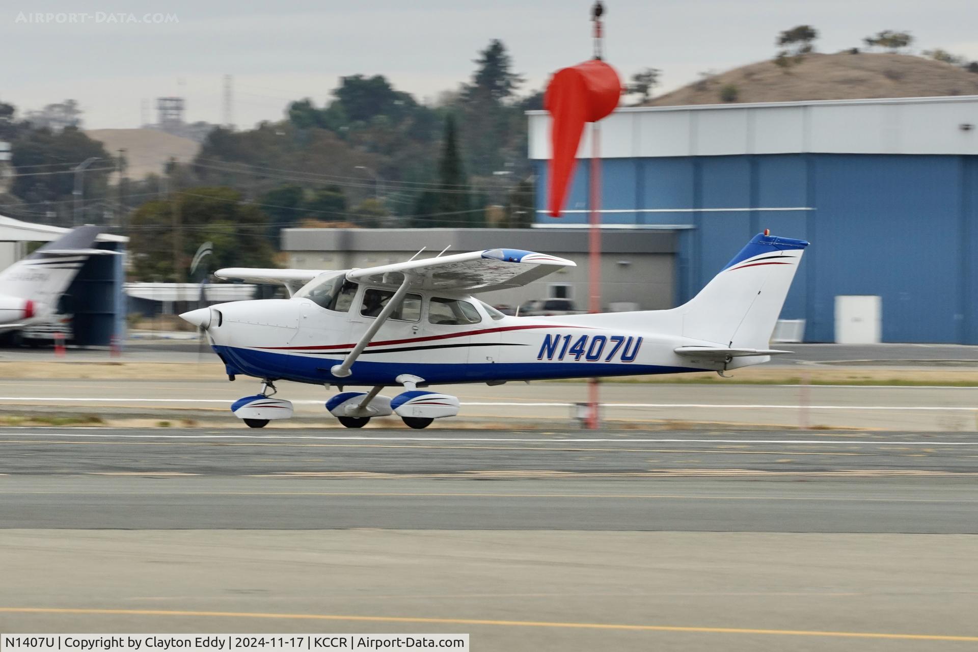 N1407U, 1976 Cessna 172M C/N 17267077, Buchanan Field Concord airport in California 2024.