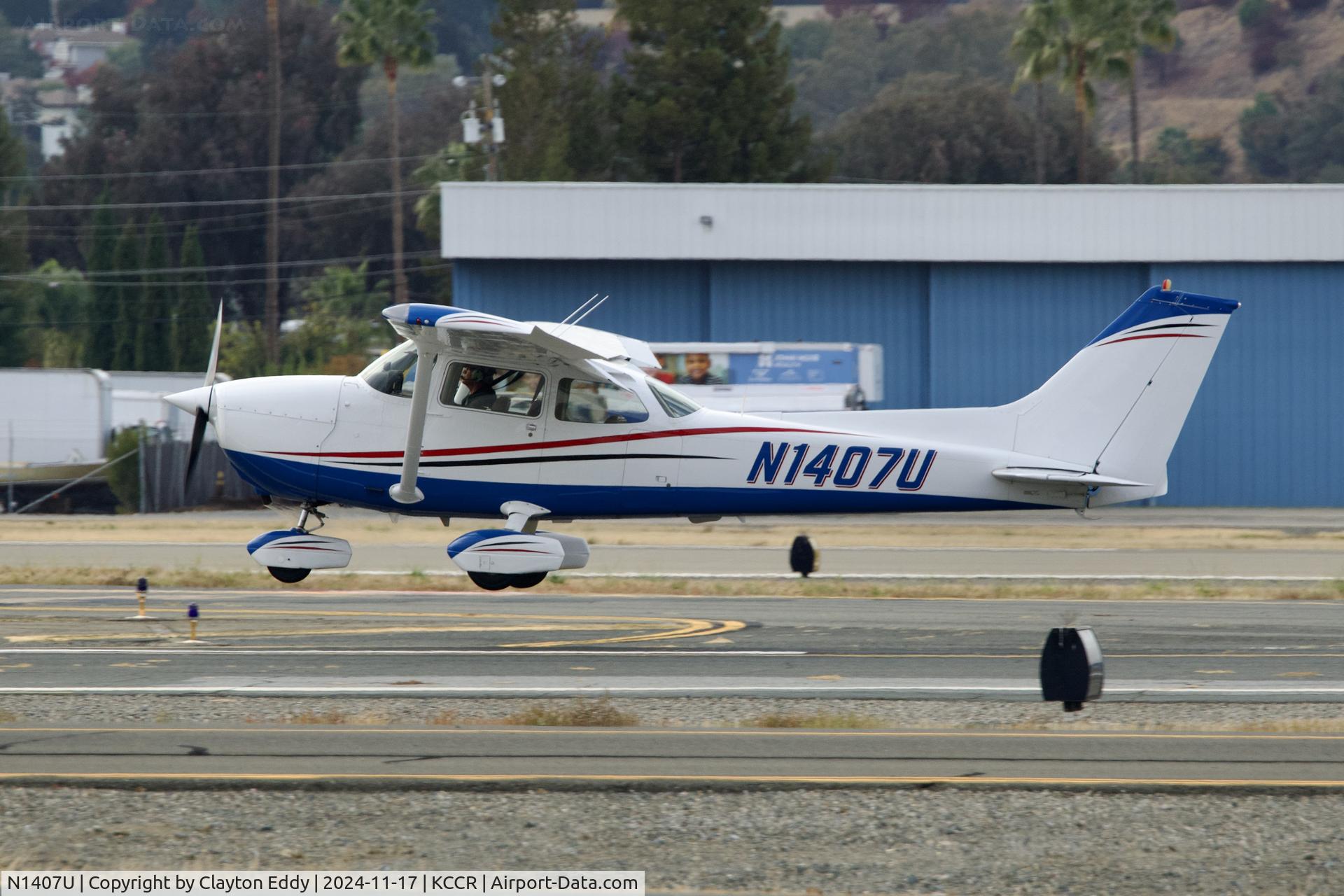 N1407U, 1976 Cessna 172M C/N 17267077, Buchanan Field Concord airport in California 2024.