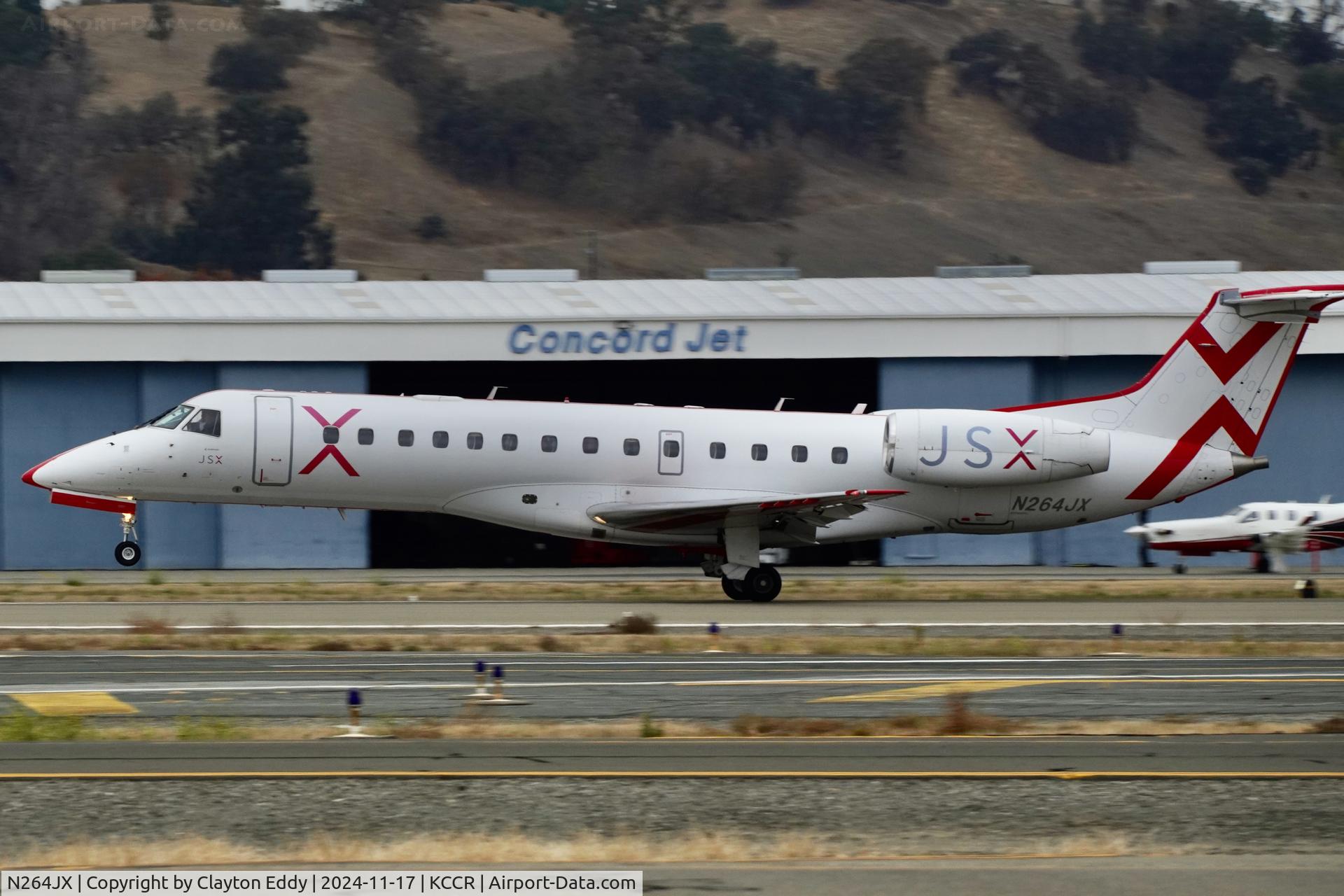 N264JX, 2000 Embraer ERJ-135LR (EMB-135LR) C/N 145264, JetSuite X Buchanan Field Concord airport in California 2024.