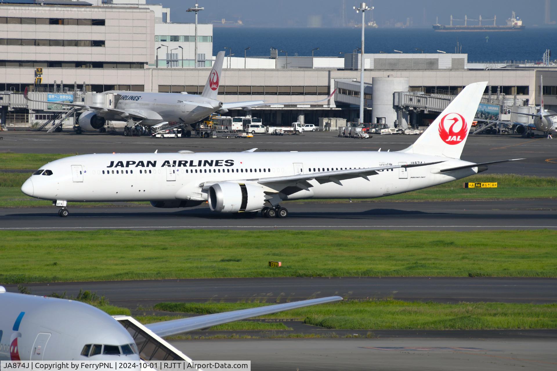 JA874J, 2018 Boeing 787-9 Dreamliner Dreamliner C/N 35429, Arrival of Japan Airlines B789