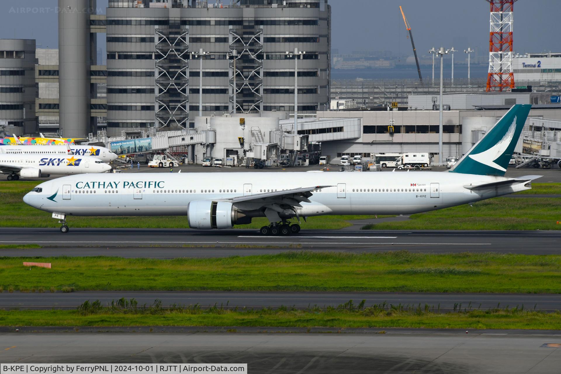 B-KPE, 2007 Boeing 777-367/ER C/N 36156, Arrival of Cathay Pacific B773