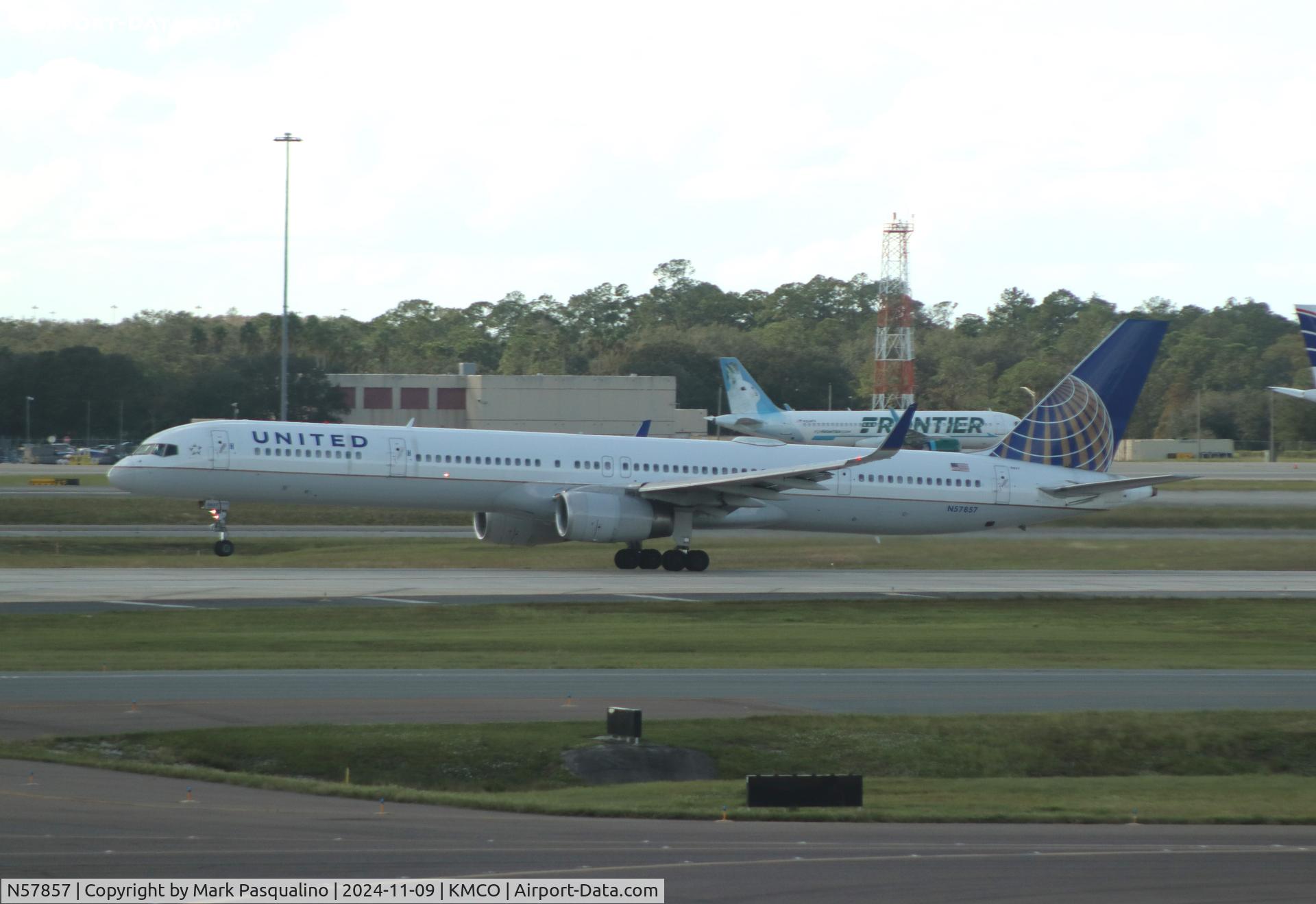 N57857, 2004 Boeing 757-324 C/N 32816, Boeing 757-324