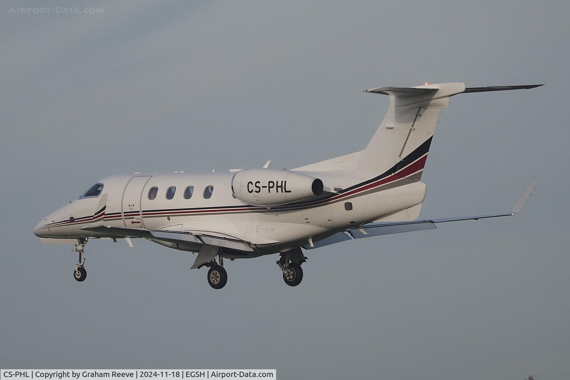 CS-PHL, 2018 Embraer EMB-505 Phenom 300 C/N 50500460, Landing at Norwich.