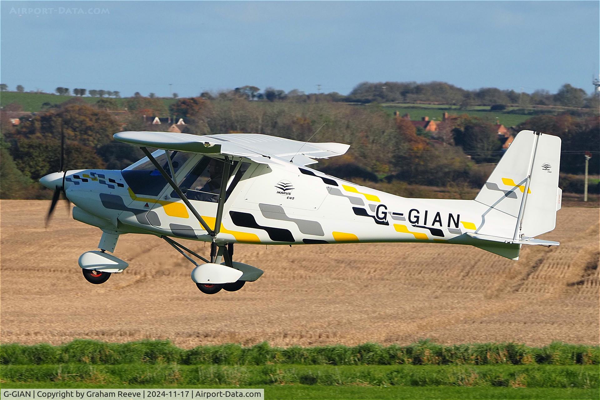 G-GIAN, 2019 Ikarus C42 FB100 Bravo C/N 1812-7555, Departing from Northrepps.