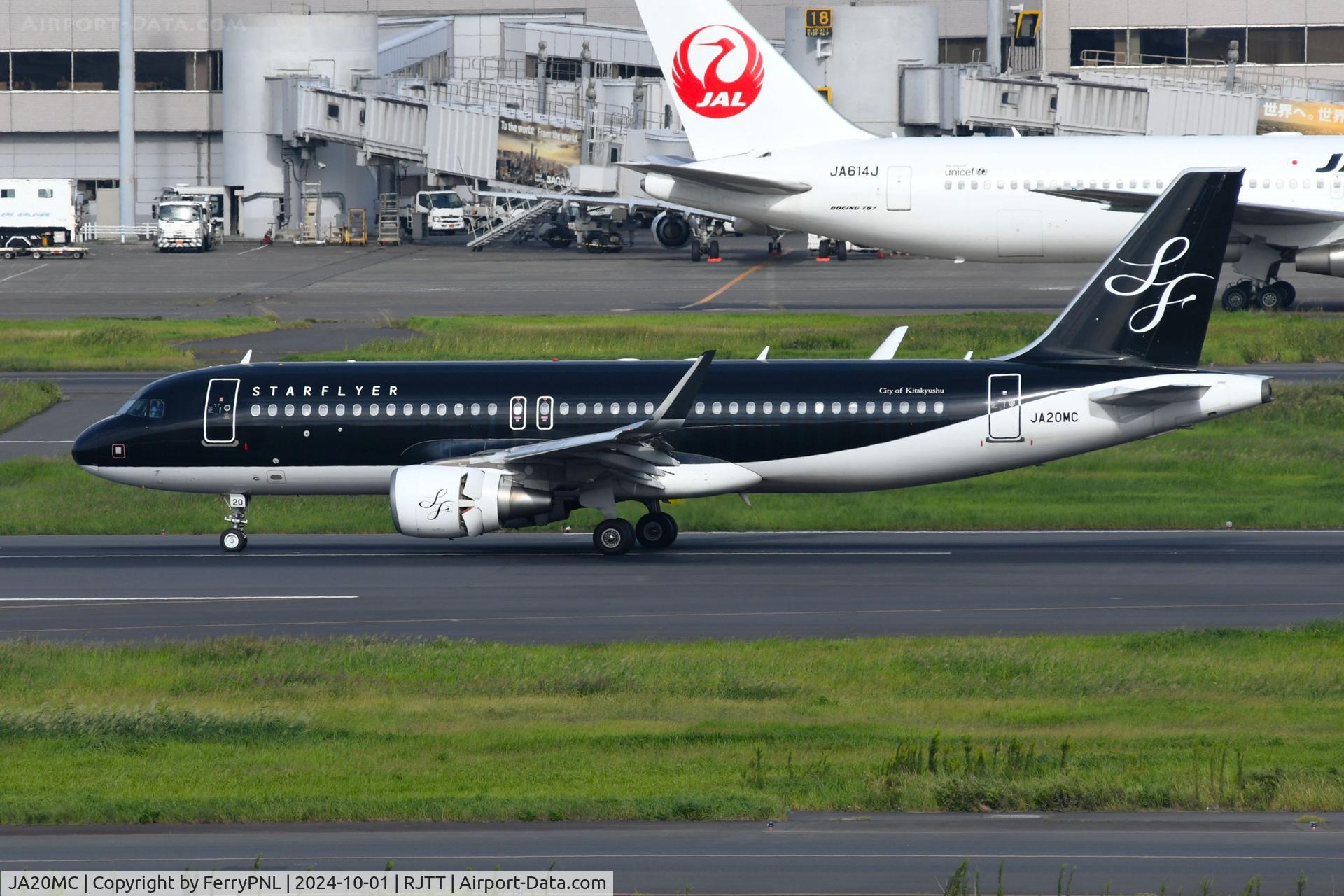 JA20MC, 2013 Airbus A320-214 C/N 5652, Arrival of Starflyer A320