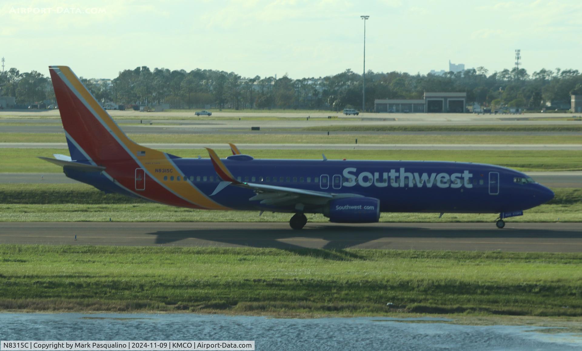 N8315C, 2012 Boeing 737-8H4 C/N 38811, Boeing 737-8H4