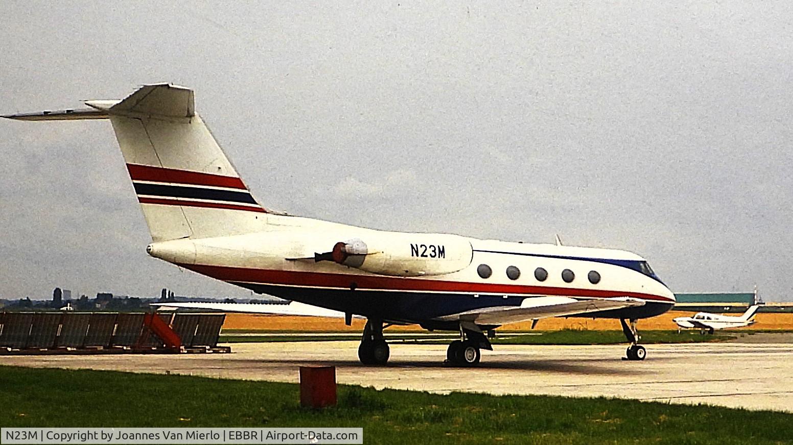 N23M, 1971 Grumman G-1159 Gulfstream II C/N 105, ex-slide