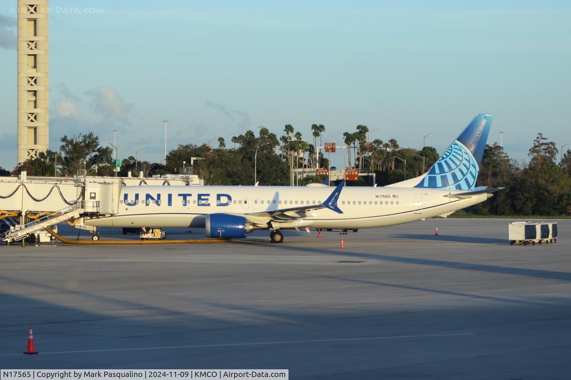 N17565, 2023 Boeing 737-9 MAX C/N 67186, Boeing 737-9 MAX