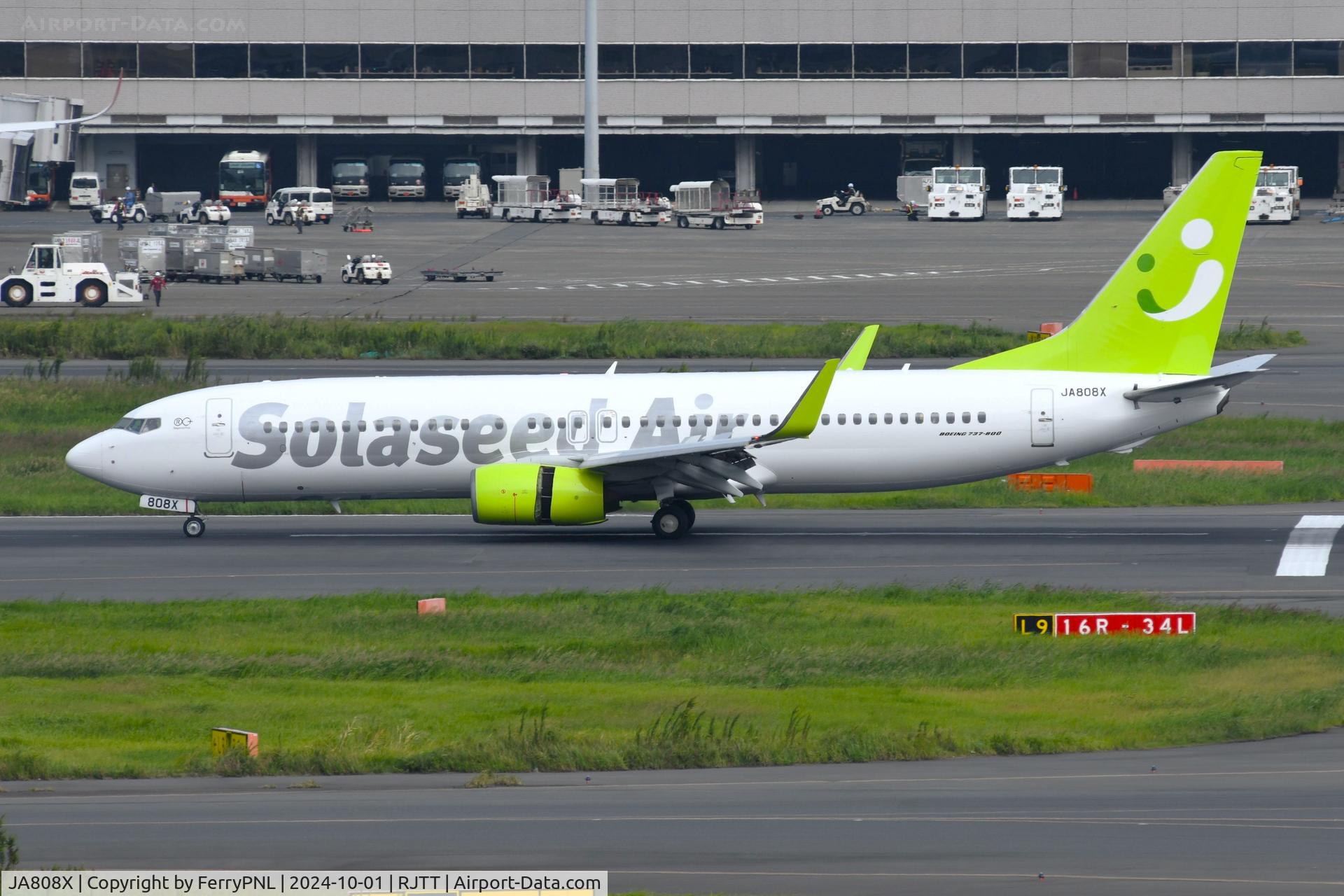 JA808X, 2013 Boeing 737-81D C/N 39433, Arrival of Solaseed B738