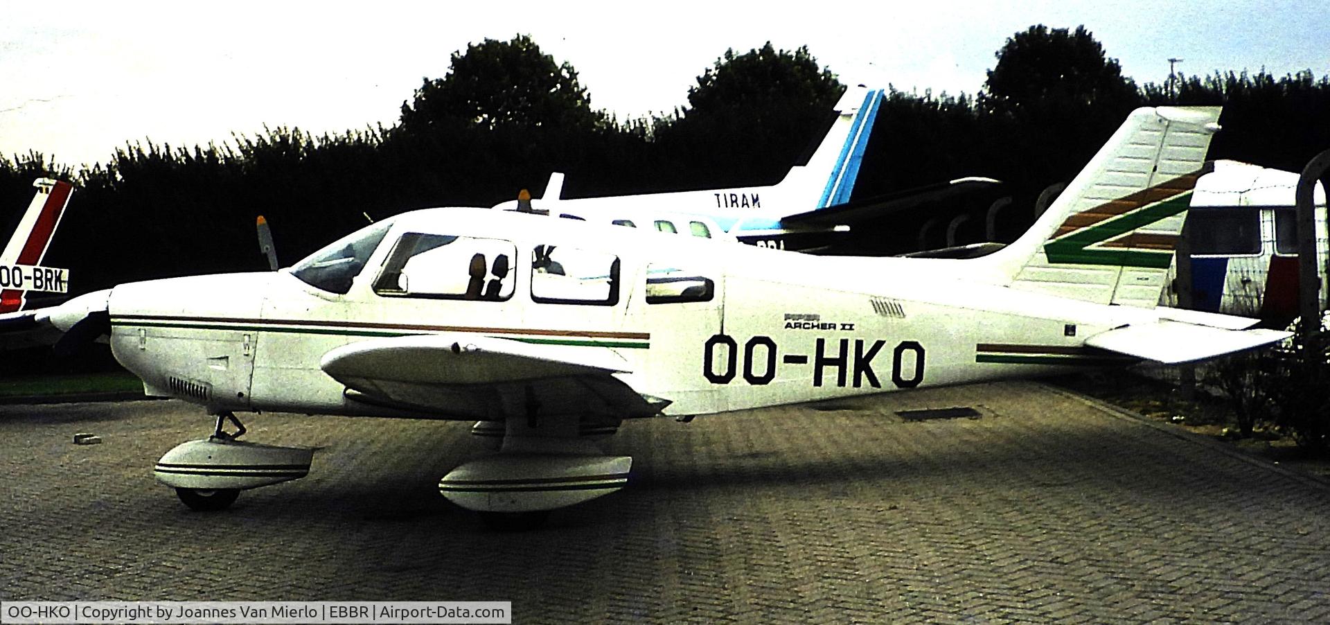 OO-HKO, 1980 Piper PA-28-181 Cherokee Archer II C/N 28-8190084, ex-slide