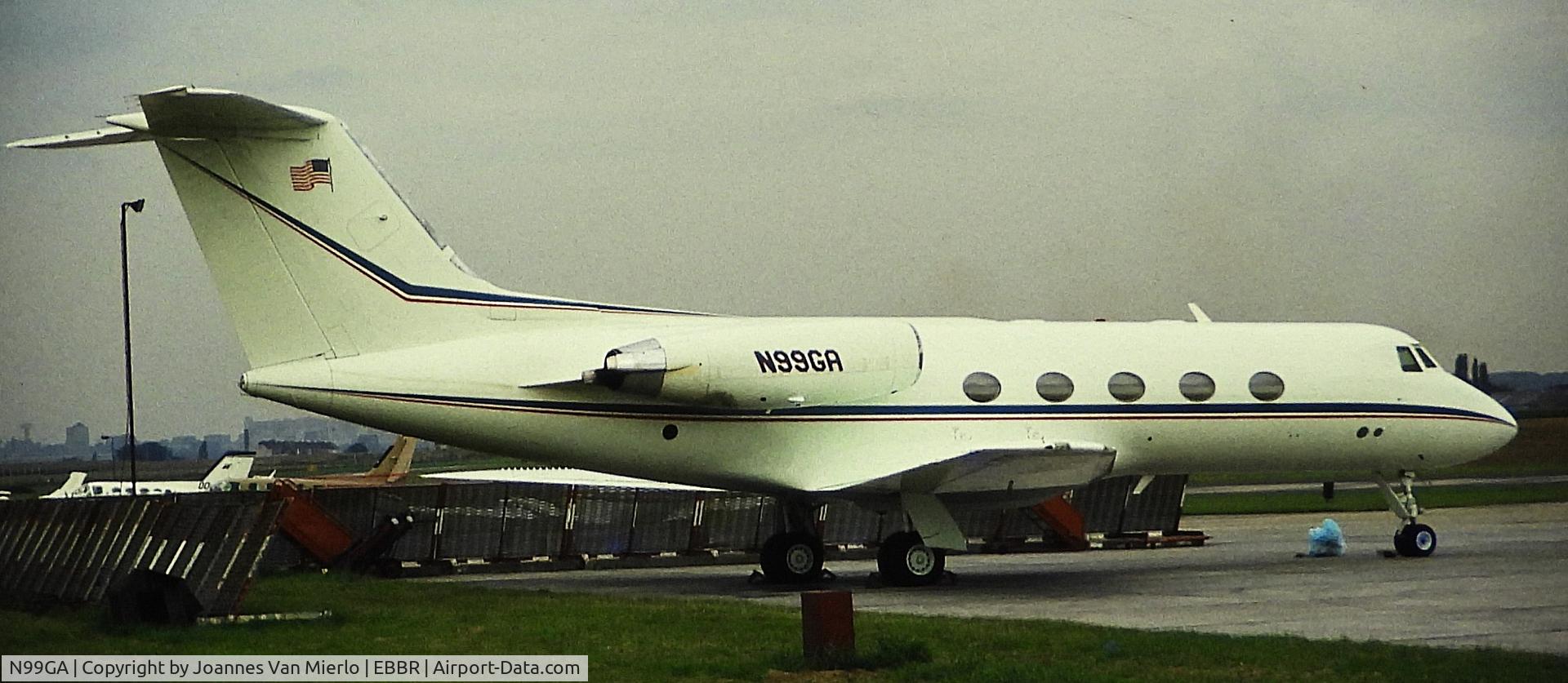 N99GA, 1971 Grumman G-1159 Gulfstream II C/N 99, ex-slide