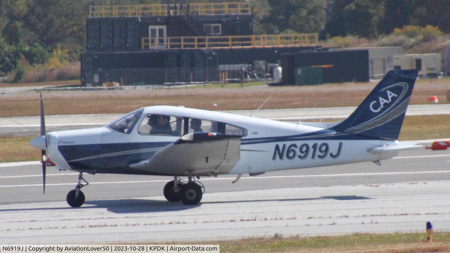 N6919J, 1976 Piper PA-28-151 C/N 28-7615397, Centennial PA-28-151