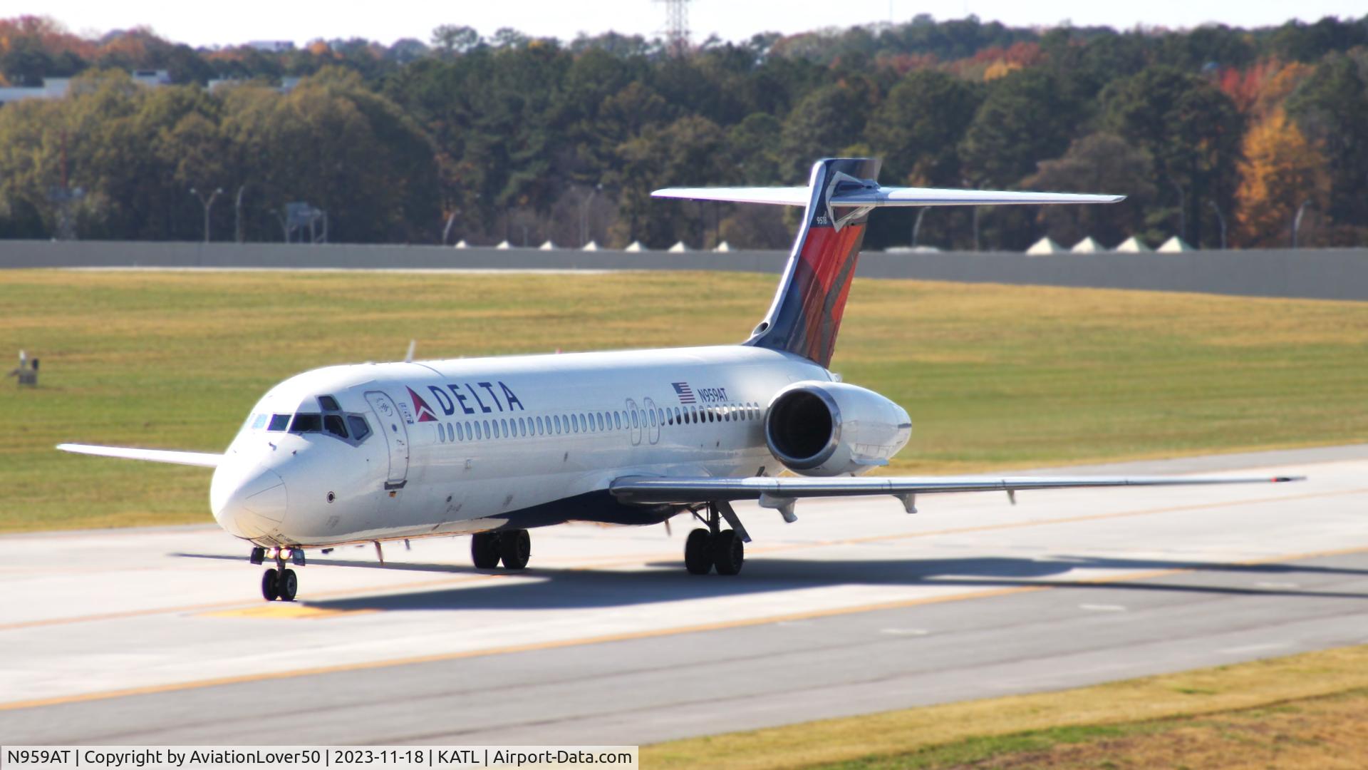 N959AT, 2001 Boeing 717-200 C/N 55021, Delta 712